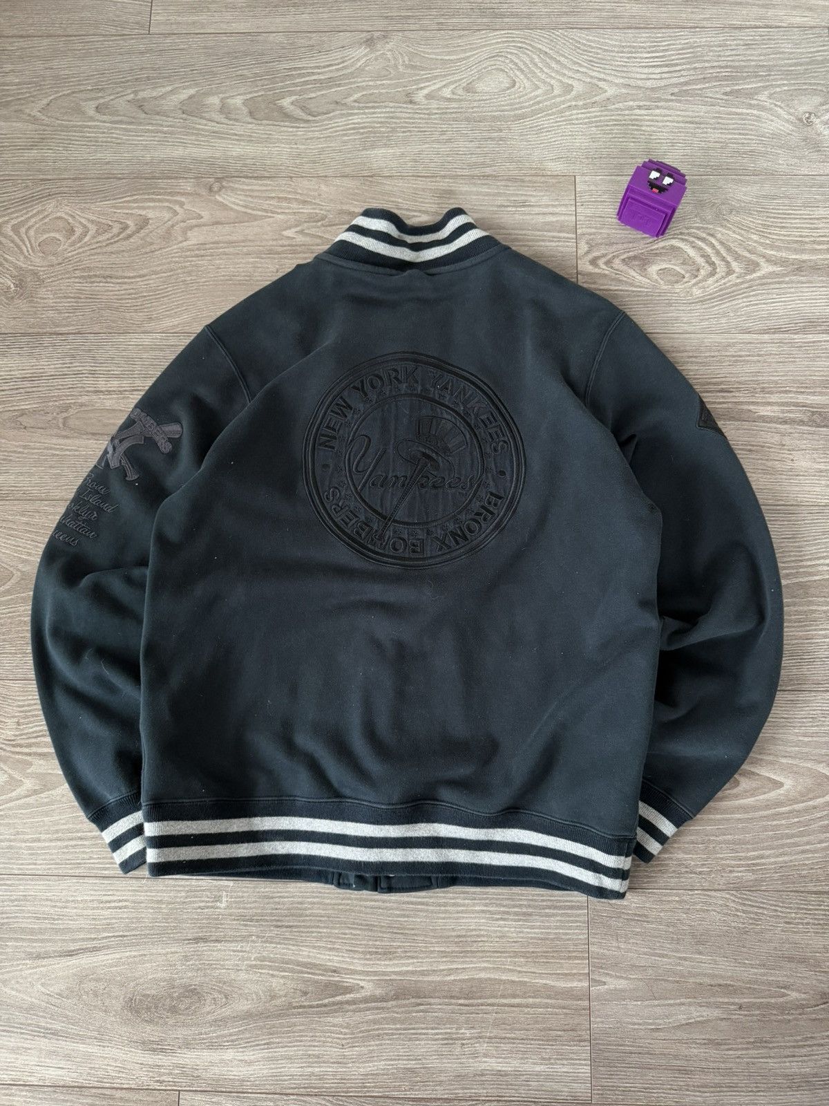 Nike Rare Nike x New York Yankees Embroidered Big Logo Bomber JKT Size US M / EU 48-50 / 2 - 19 Thumbnail