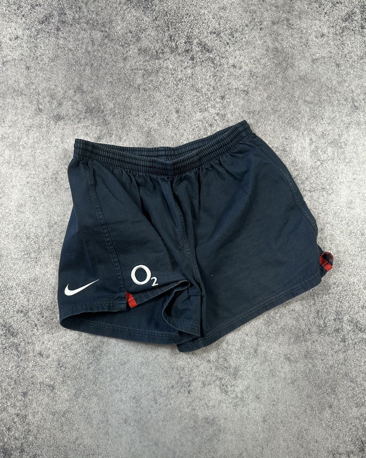 Nike vintage Nike England O2 Rugby Shorts Streetwear rare VTg XL Size US 36 / EU 52 - 1 Thumbnail