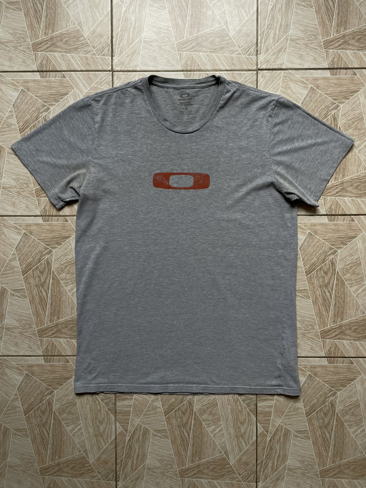 Oakley × Vintage OAKLEY SOFTWARE VINTAGE Y2K CENTRE LOGO SHIRT HYPE MENS L Size US L / EU 52-54 / 3 - 1 Thumbnail