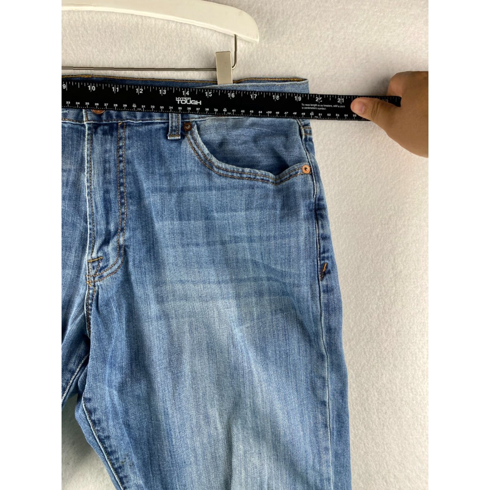 Lucky Brand Lucky Brand 363 Jeans Mens 36 Blue Distressed Straight Denim 5-Pocket Regular Rise Mid Zip Inseam 31 Jeans Size US 39 - 3 Thumbnail