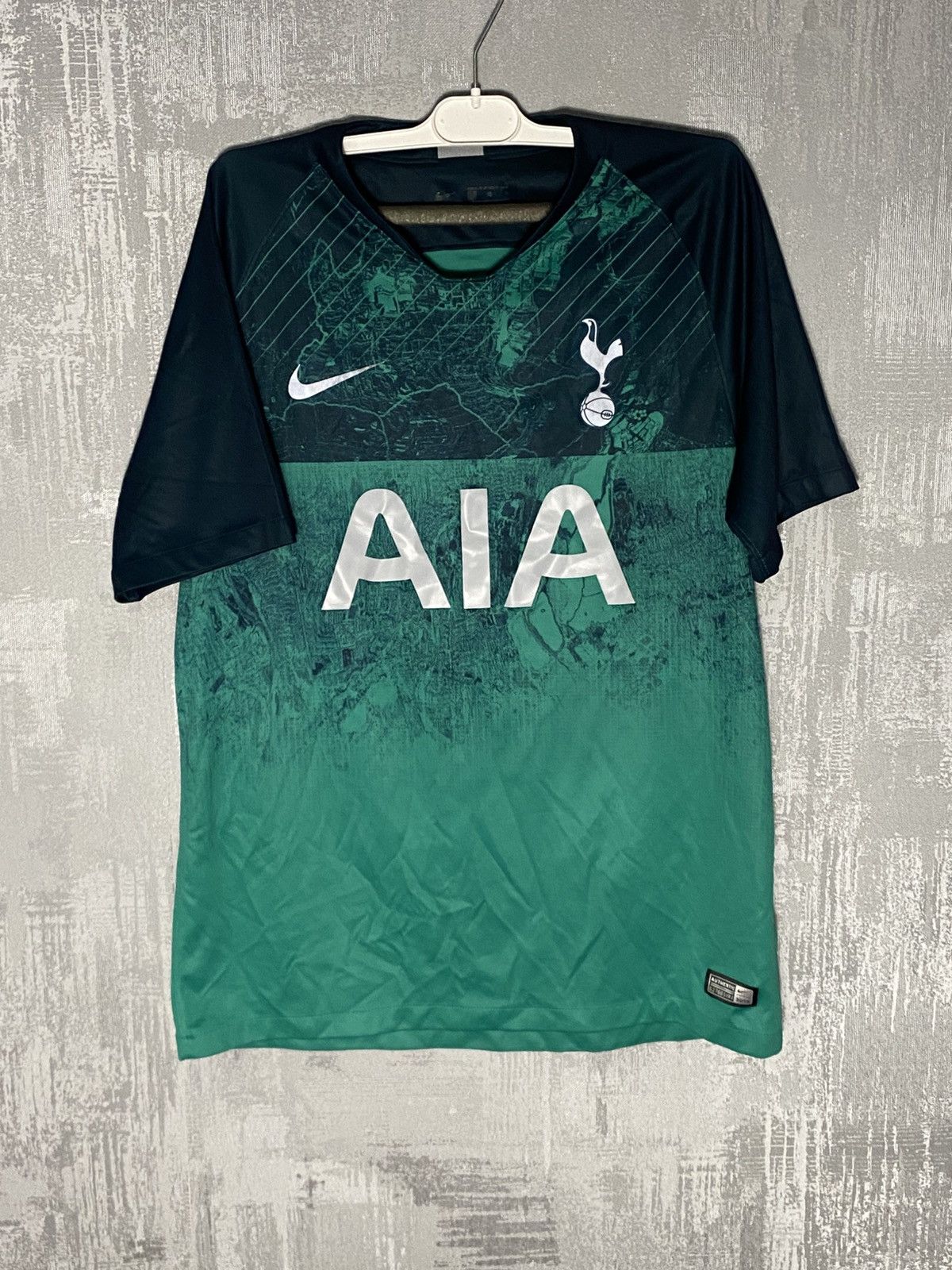 Nike 2018/2019 Tottenham Hotspur Nike Soccer Jersey Third AIA Size US M / EU 48-50 / 2 - 1 Thumbnail