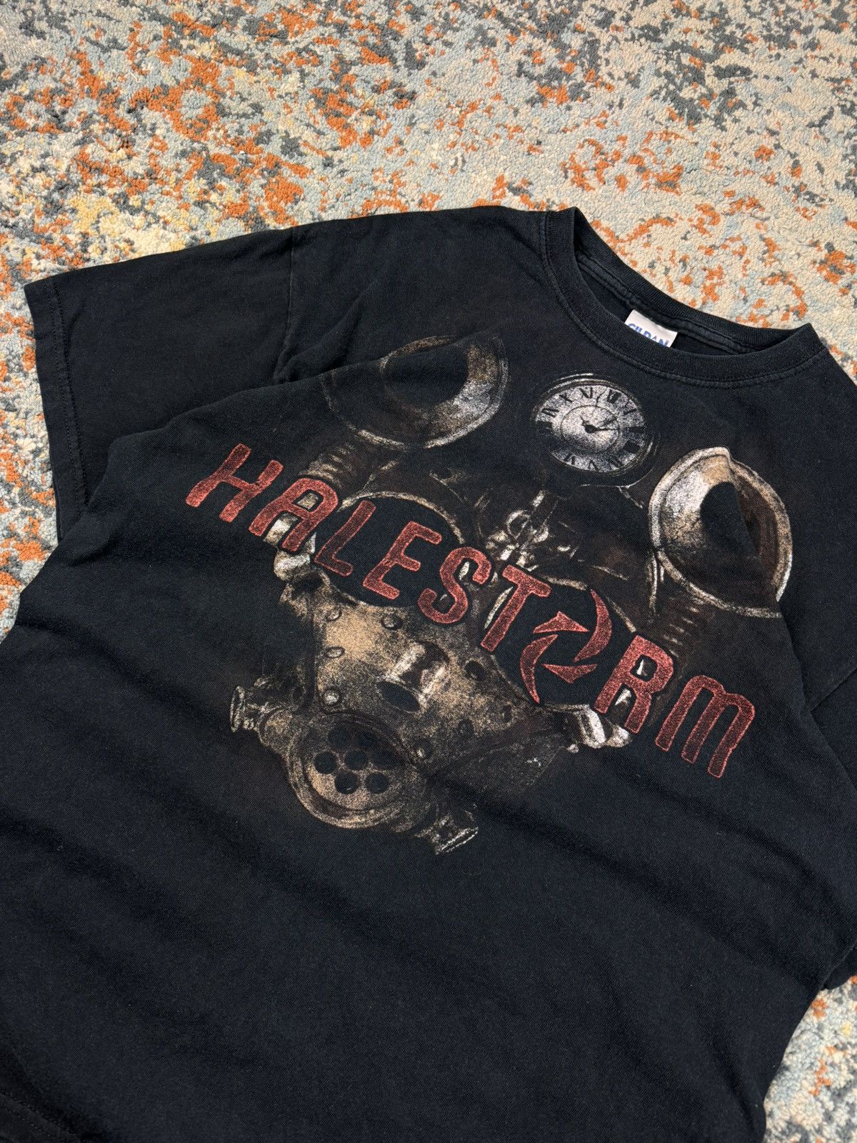 Band Tees × Vintage Vintage 00s Halestorm gas mask graphic rock metal band tee Size US M / EU 48-50 / 2 - 3 Thumbnail
