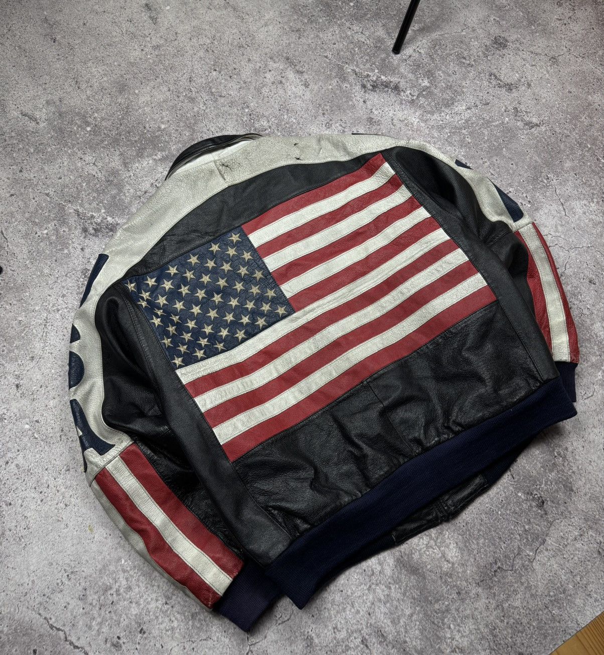 Japanese Brand VINTAGE USA BIG FLAG TRASHED LEATHER BIKER DISTRESSED JACKET Size US M / EU 48-50 / 2 - 3 Thumbnail