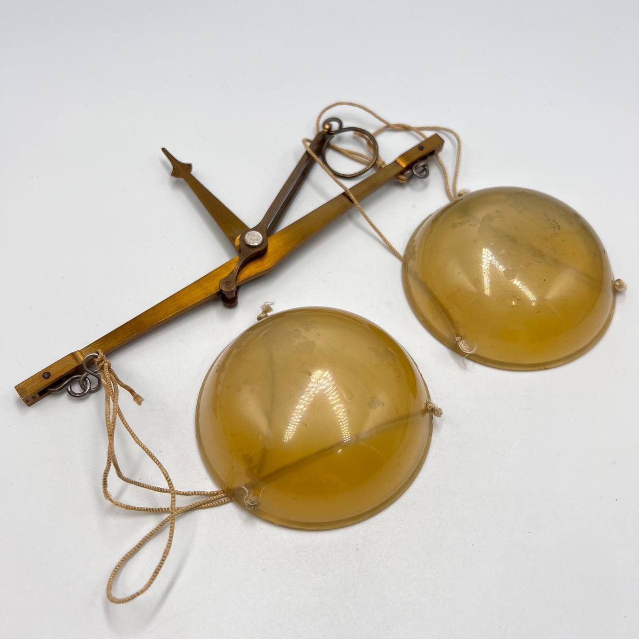 Other Antique Small Pocket Manual Scales Celluloid Cups Balance Size ONE SIZE - 3 Thumbnail