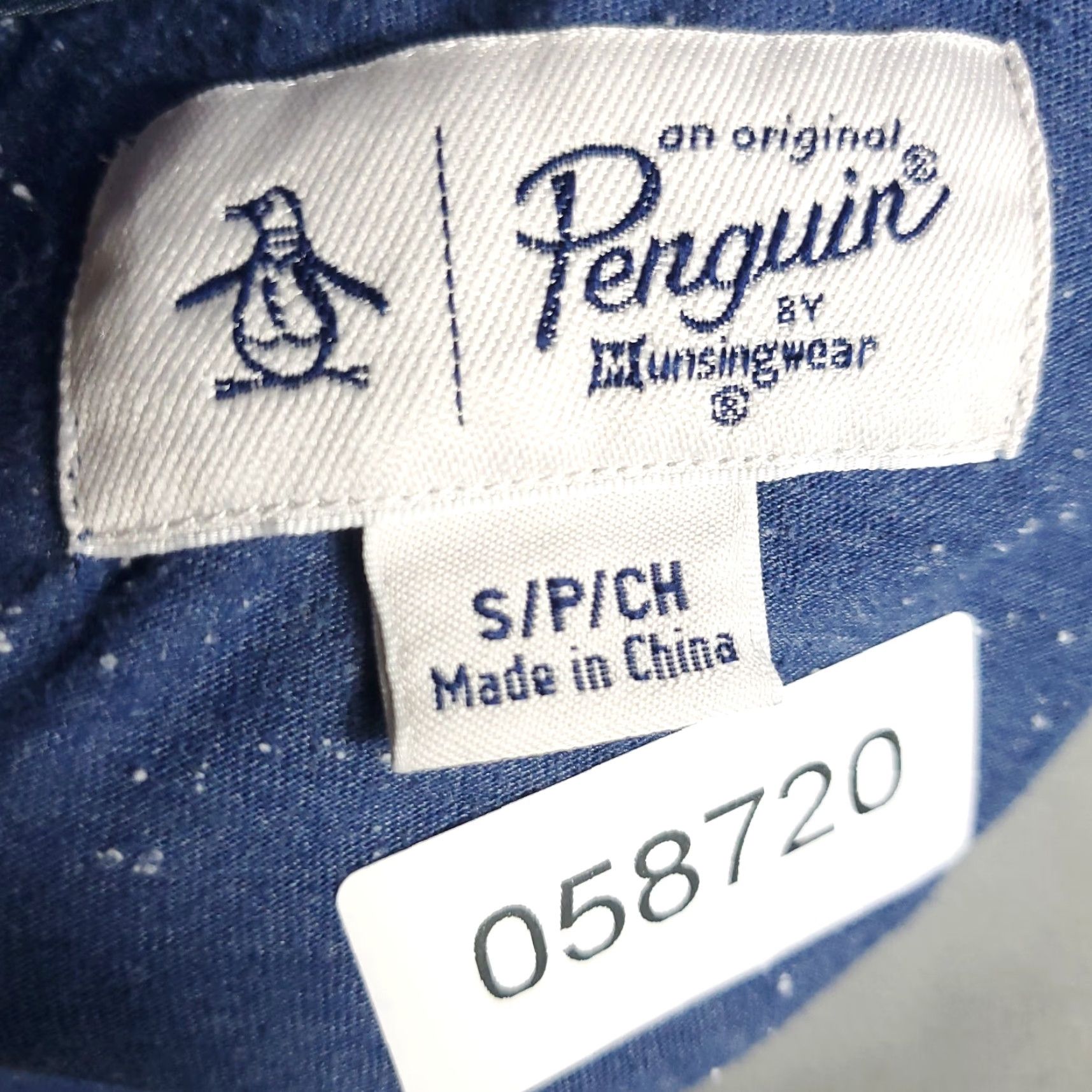 Vintage Penguin Polo Shirt Mens Size Small Blue Casual Short Sleeve Adult Regular Fit Button-Front Logo Polo Size US S / EU 44-46 / 1 - 6 Thumbnail