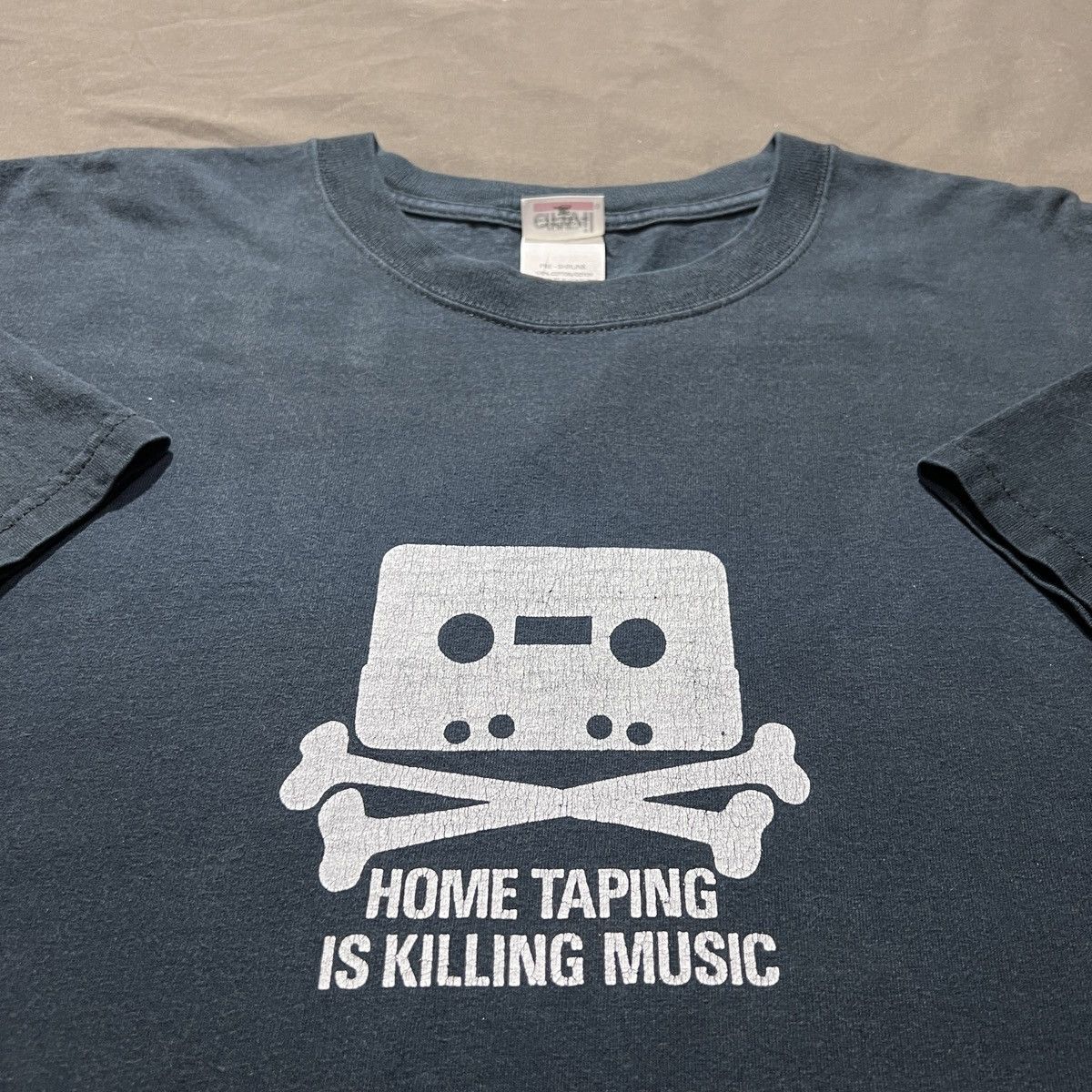 Band Tees Vintage Y2K Home Taping Is Killing Music Tee XL Faded Skate Size US XL / EU 56 / 4 - 1 Thumbnail