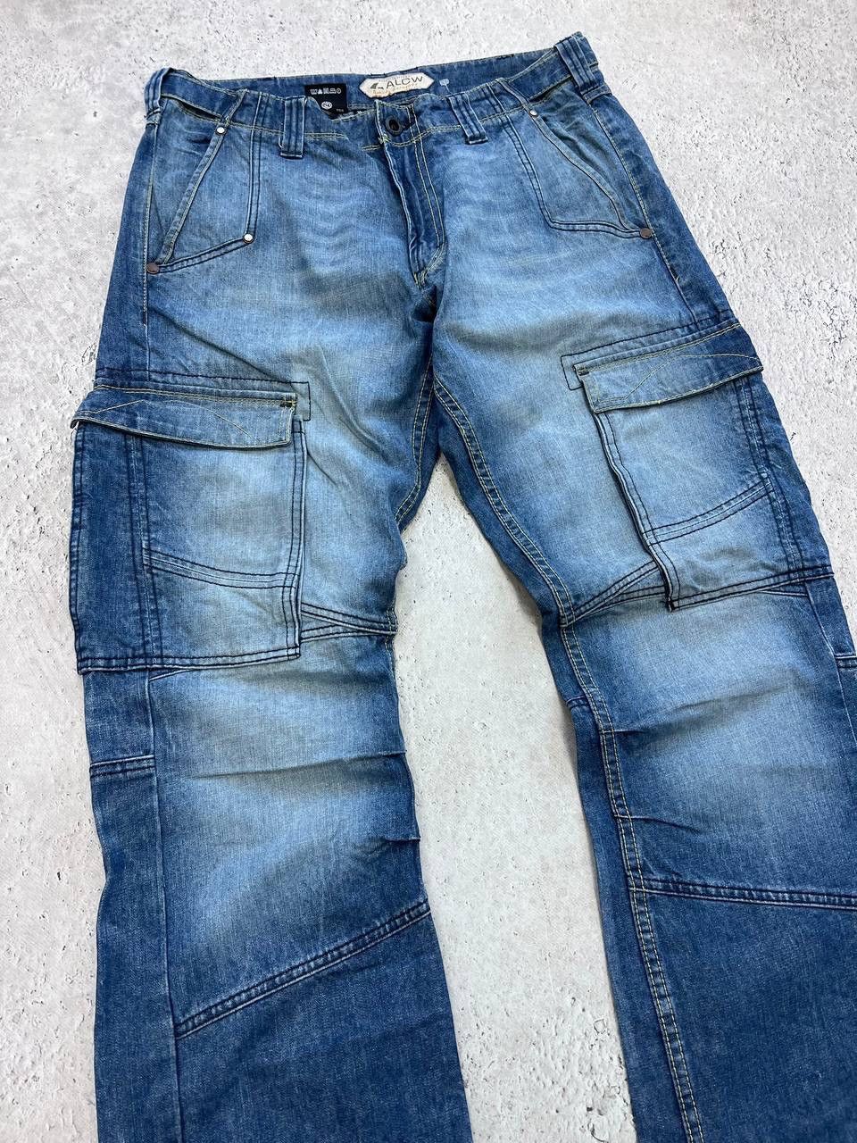 Issey Miyake × Japanese Brand × Tete Homme 2000s Tete Home Multipocket Bondage Cargo Pants Size US 35 - 5 Thumbnail