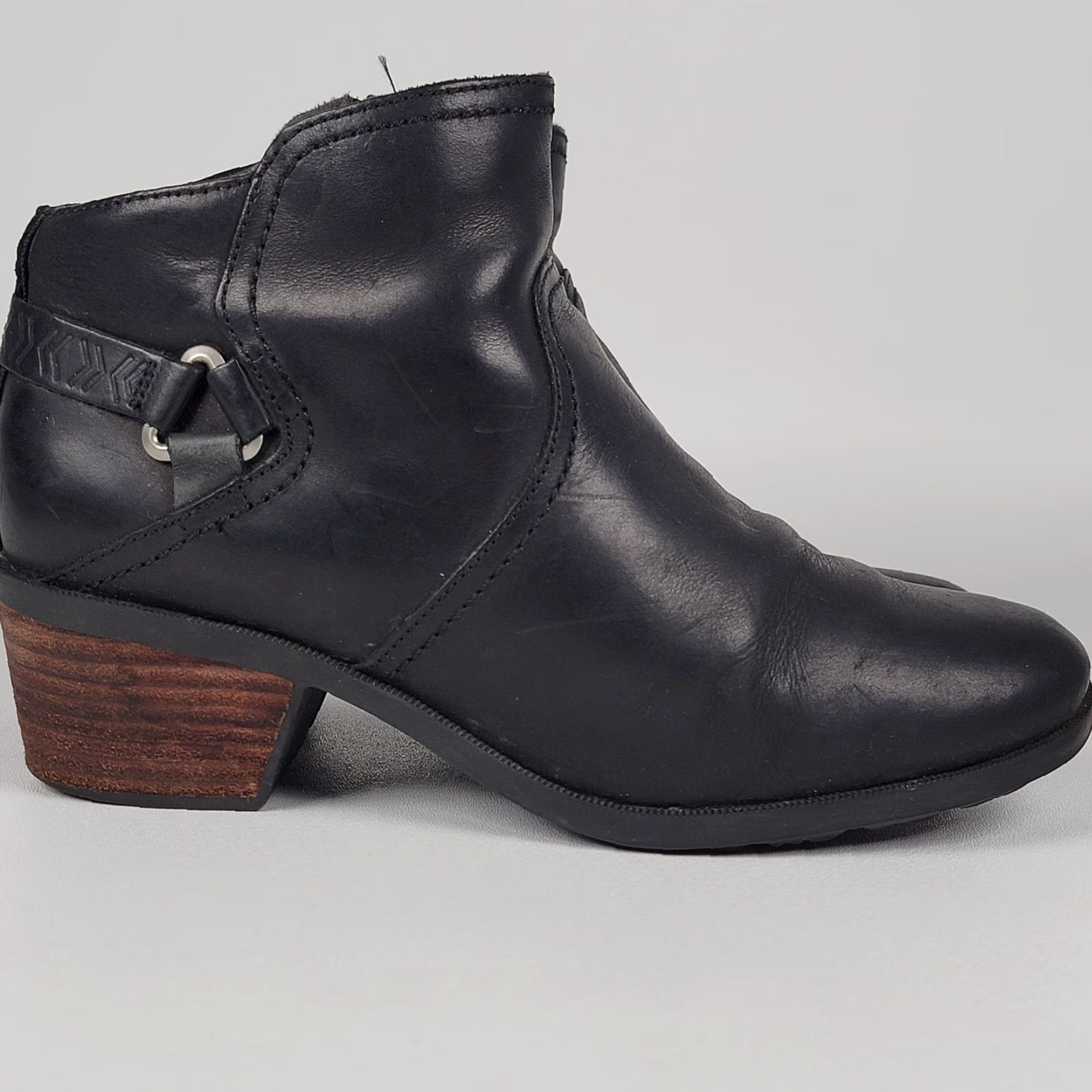 Teva Teva Women's Foxy Black Leather Side Zip Ankle Boots Bootie, Booties, Casual, Travel, Workwear, 9, US Size 9, Leather, Block Heel, Mid (2-2.9 in) Size US 9 / IT 39 - 2 Thumbnail