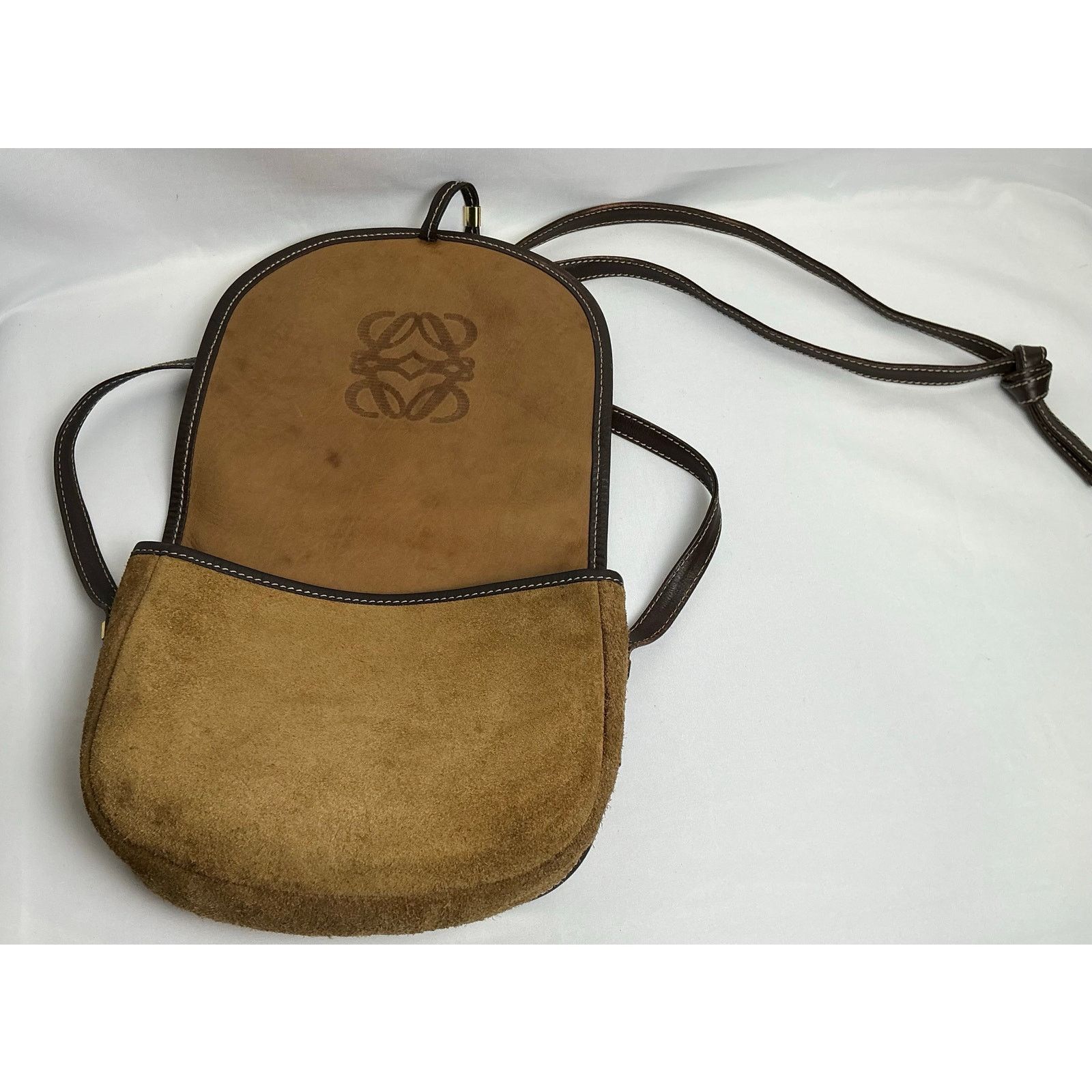 Loewe Vintage Loewe Crossbody Anagram Shoulder Bag Suede Leather Size ONE SIZE - 11 Thumbnail