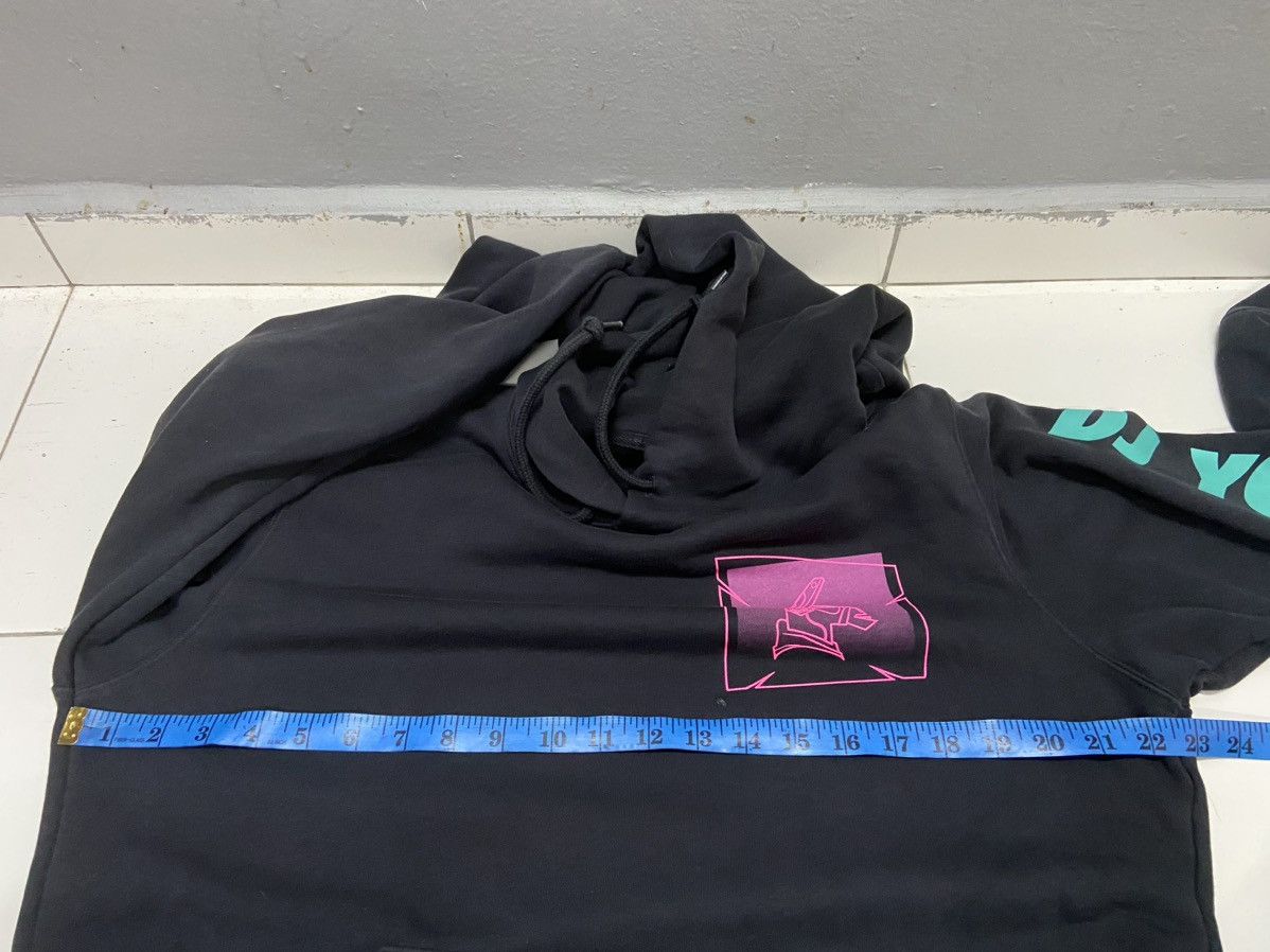 Uniqlo FORTNITE X UNIQLO DJ YONDER BLACK HOODIE Size US M / EU 48-50 / 2 - 10 Thumbnail