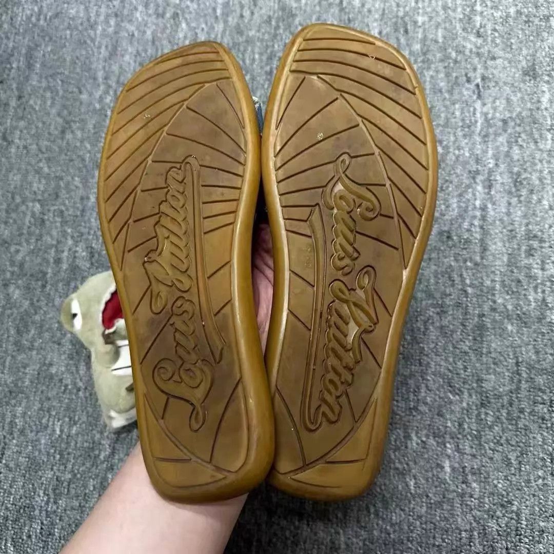 Louis Vuitton LV Monogram Slippers Mint 38.5 Size US 8 / IT 38 - 6 Thumbnail