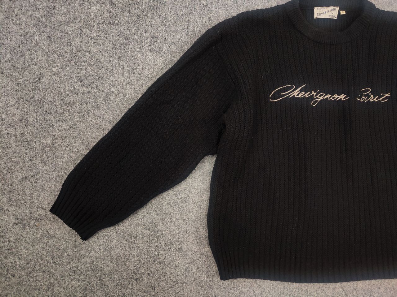Chevignon Vintage 90's Chevignon Wool Blend Black Knit cropped Sweater Size US L / EU 52-54 / 3 - 3 Thumbnail