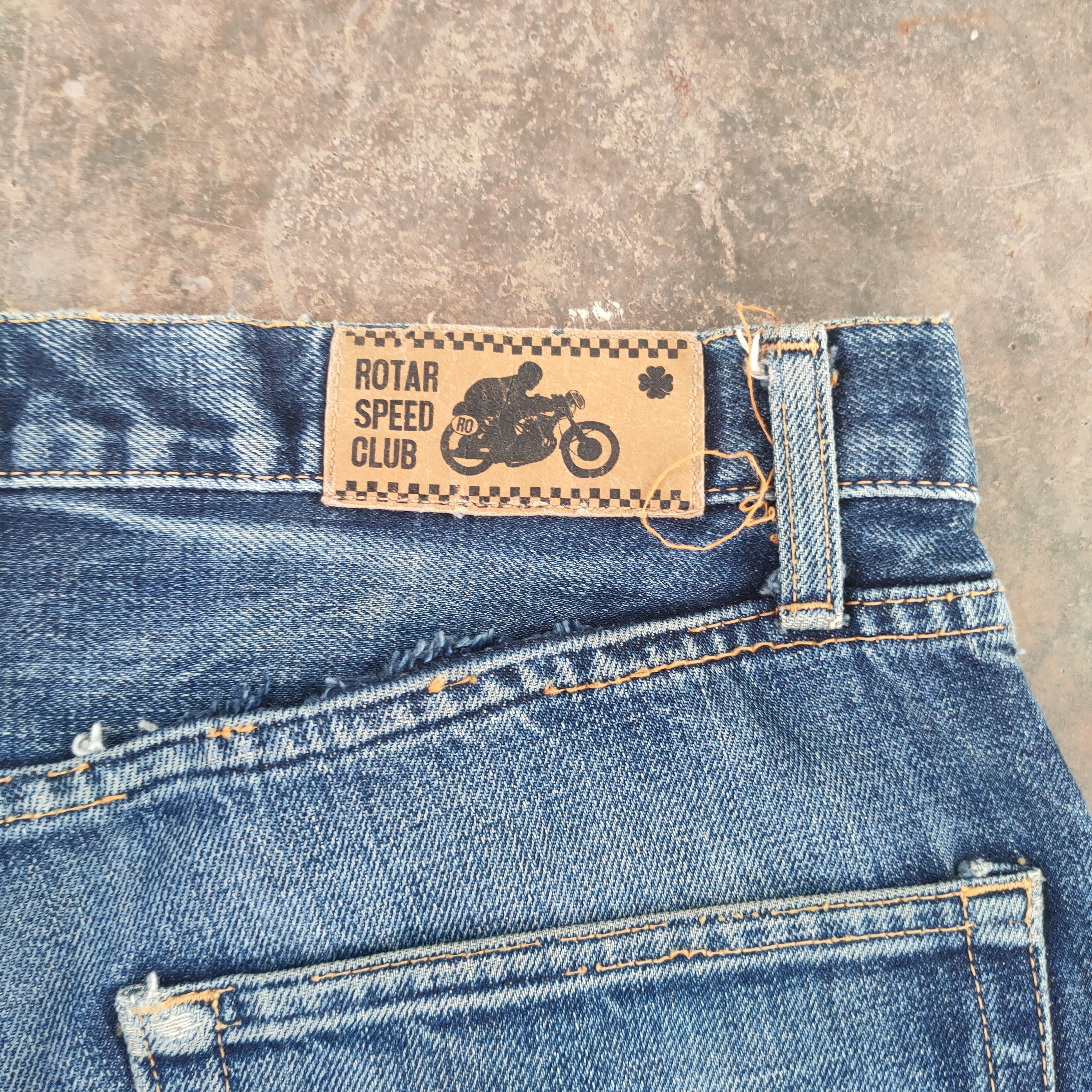 Japanese Brand W32 VINTAGE ROTAR SELVEDGE BUTTON FLY FADED RIPPED DENIM Size US 32 / EU 48 - 10 Thumbnail