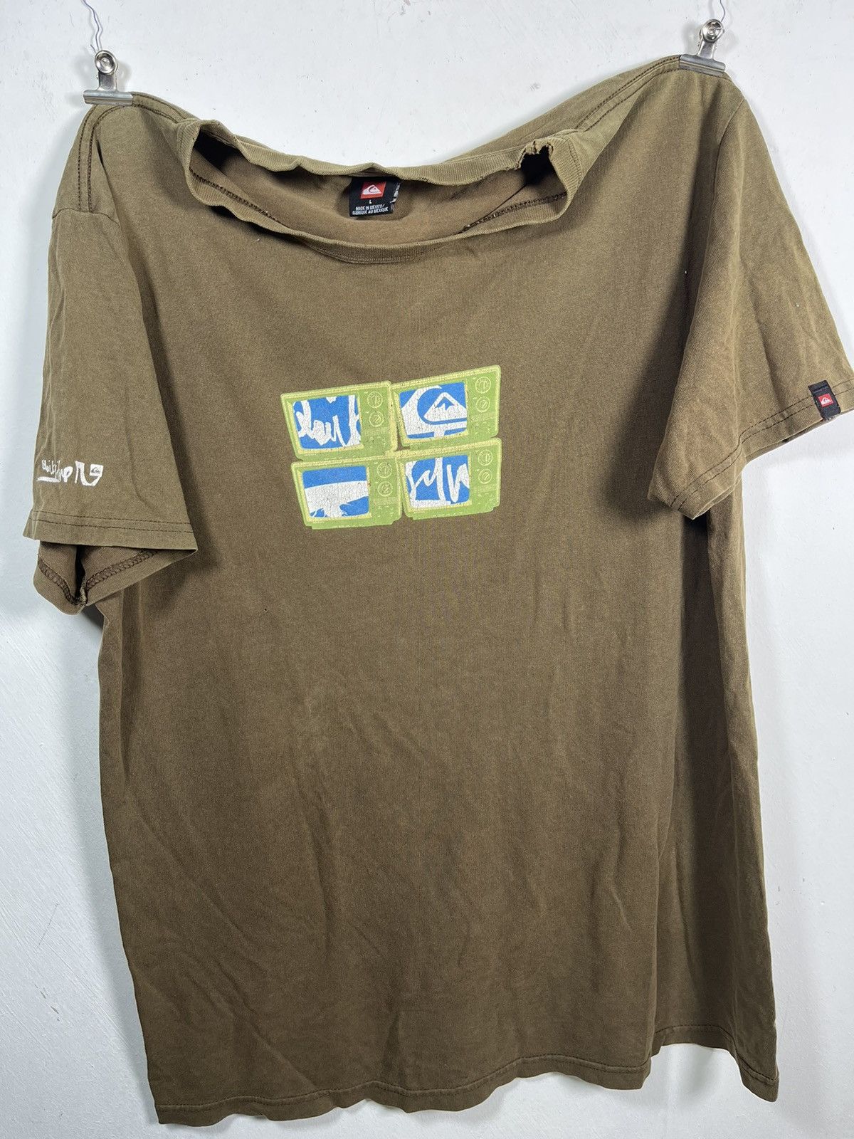 Quiksilver RARE 🏄‍♀️ QUIKSILVER DESIGN TV 📺 Size US L / EU 52-54 / 3 - 1 Thumbnail
