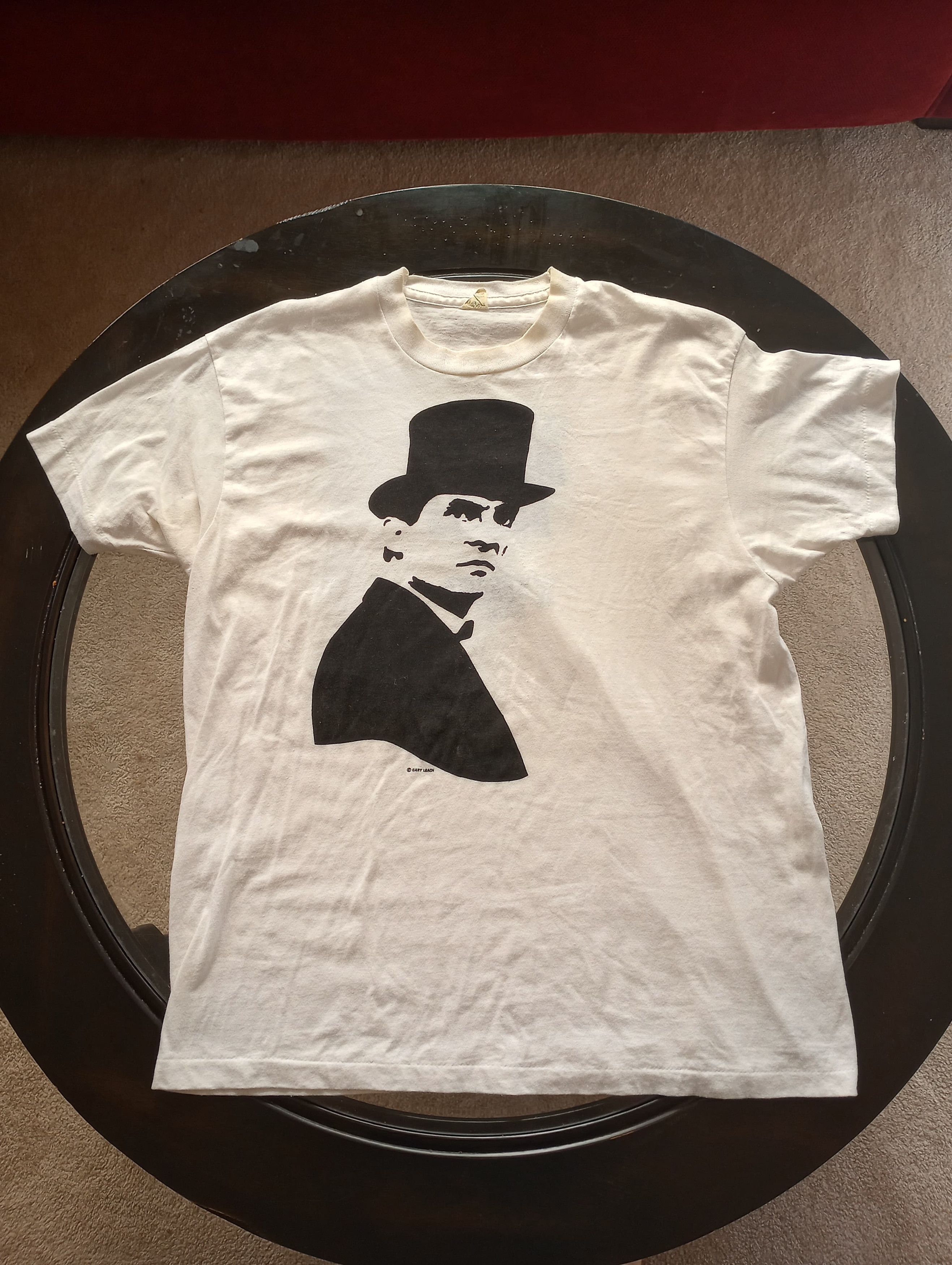 Other The Secret of Sherlock Holmes T-Shirt - 1988 Size US L / EU 52-54 / 3 - 1 Thumbnail
