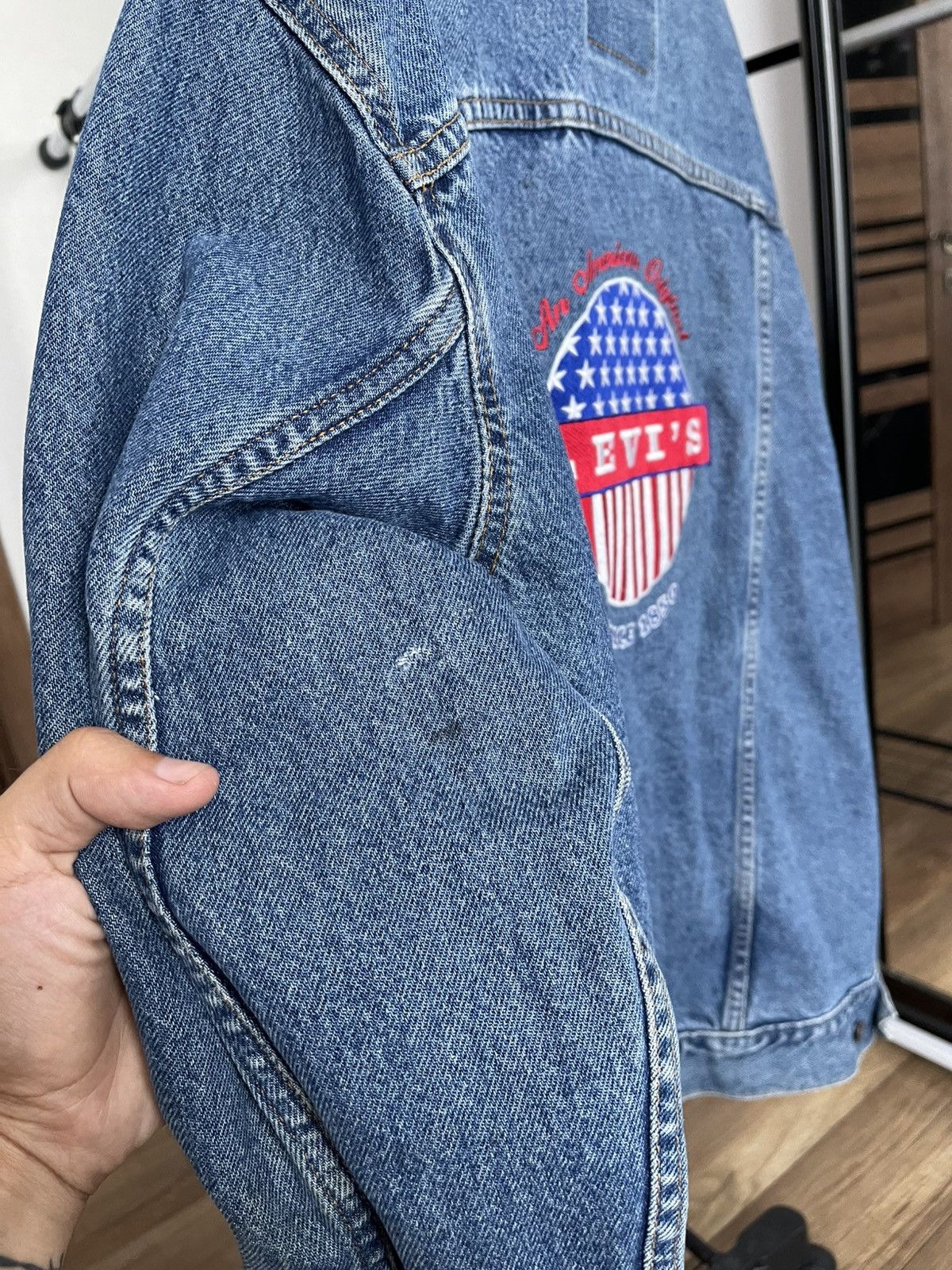 Levis Vintage Denim Jacket Big Logo Embroidered 80s