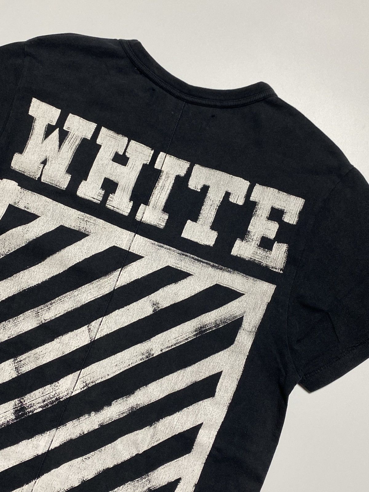 Off-White Off-White Brushed Arrow T-Shirt Size US M / EU 48-50 / 2 - 3 Thumbnail