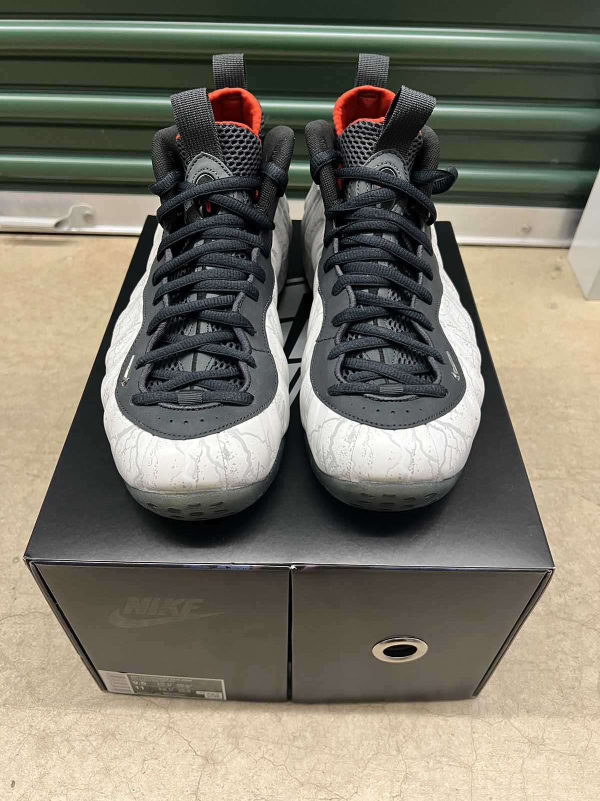 Nike Nike Air Foamposite One PRM x Tekken 8 Jin Kazama Size 9.5 Size US 9.5 / EU 42-43 - 4 Thumbnail