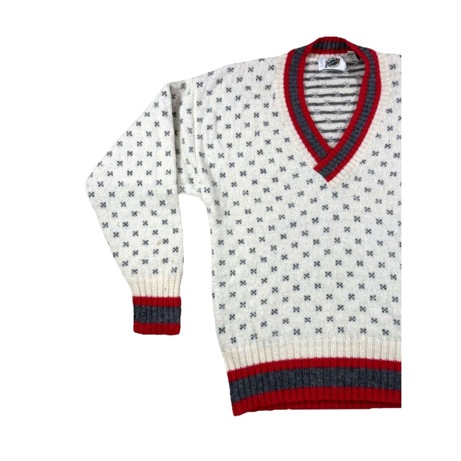 Vintage VINTAGE Field Gear Sweater Shirt Womens L 100% Wool Geometric Pattern V-Neck Pullover Beige Red Grey Size L / US 10 / IT 46 - 3 Thumbnail