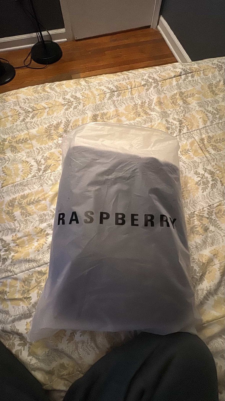 The GV Gallery Raspberry sweats Size US 32 / EU 48 - 3 Thumbnail
