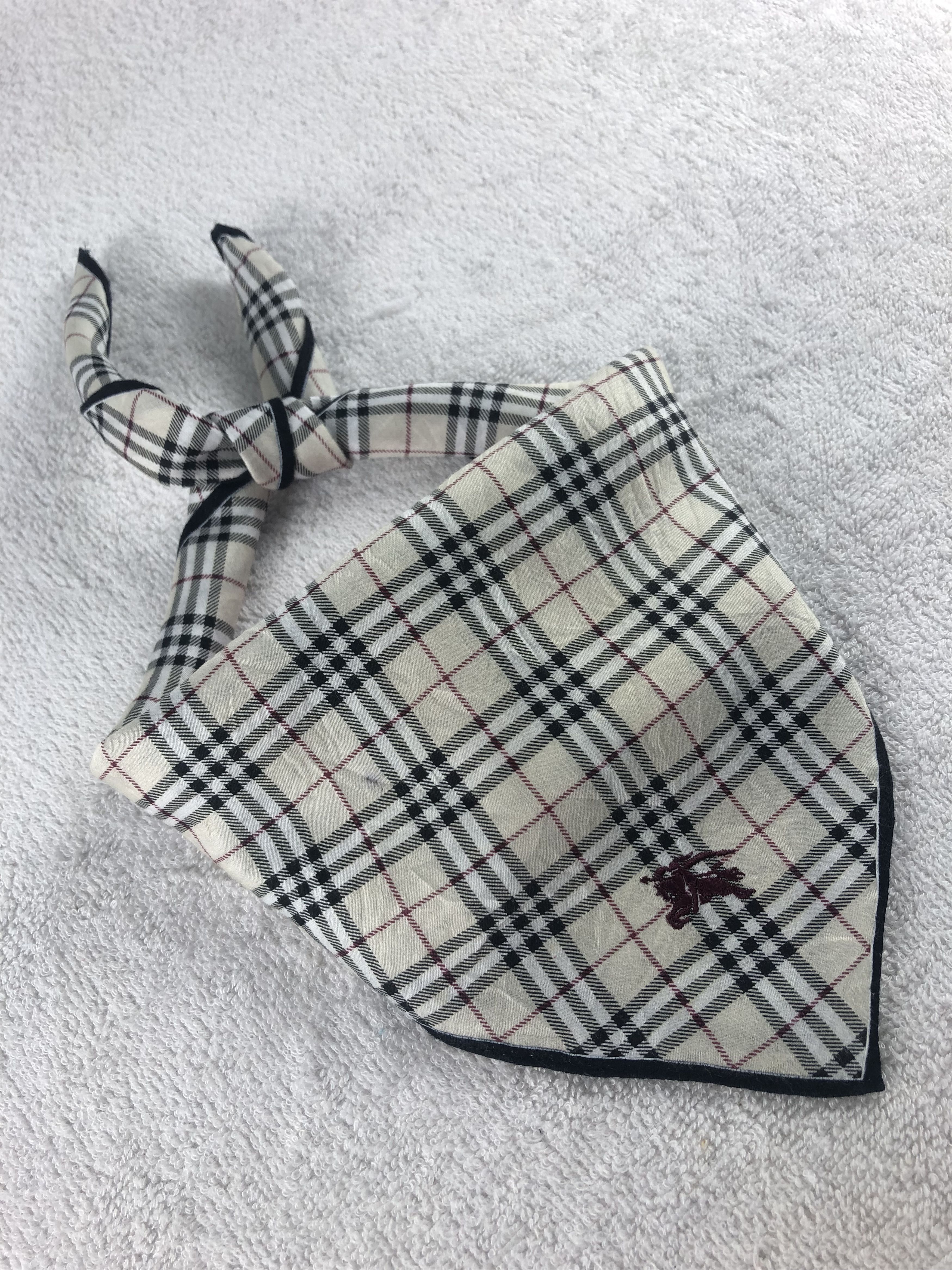 Burberry Burberry Handkerchief / Bandana / Neckerchief Size ONE SIZE - 2 Thumbnail