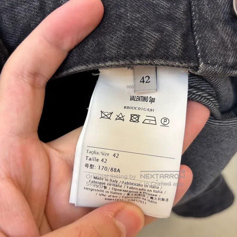 Valentino Valentino A large logo denim jacket on the chest Size US XS / EU 42 / 0 - 4 Thumbnail