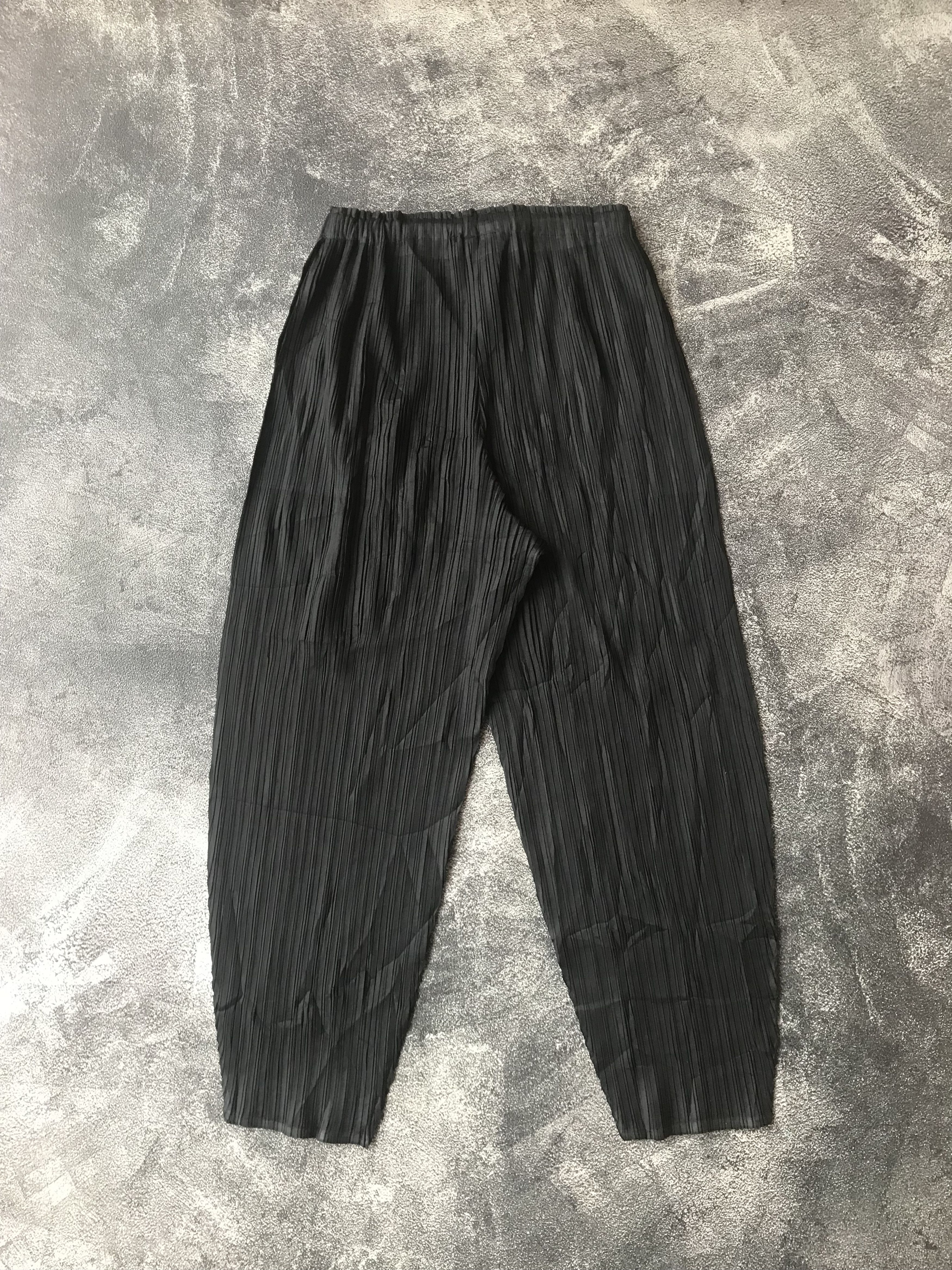 Pleats Please Issey Miyake Pleats Please Issey Miyake Pants Size US 26 / EU 42 - 4 Thumbnail