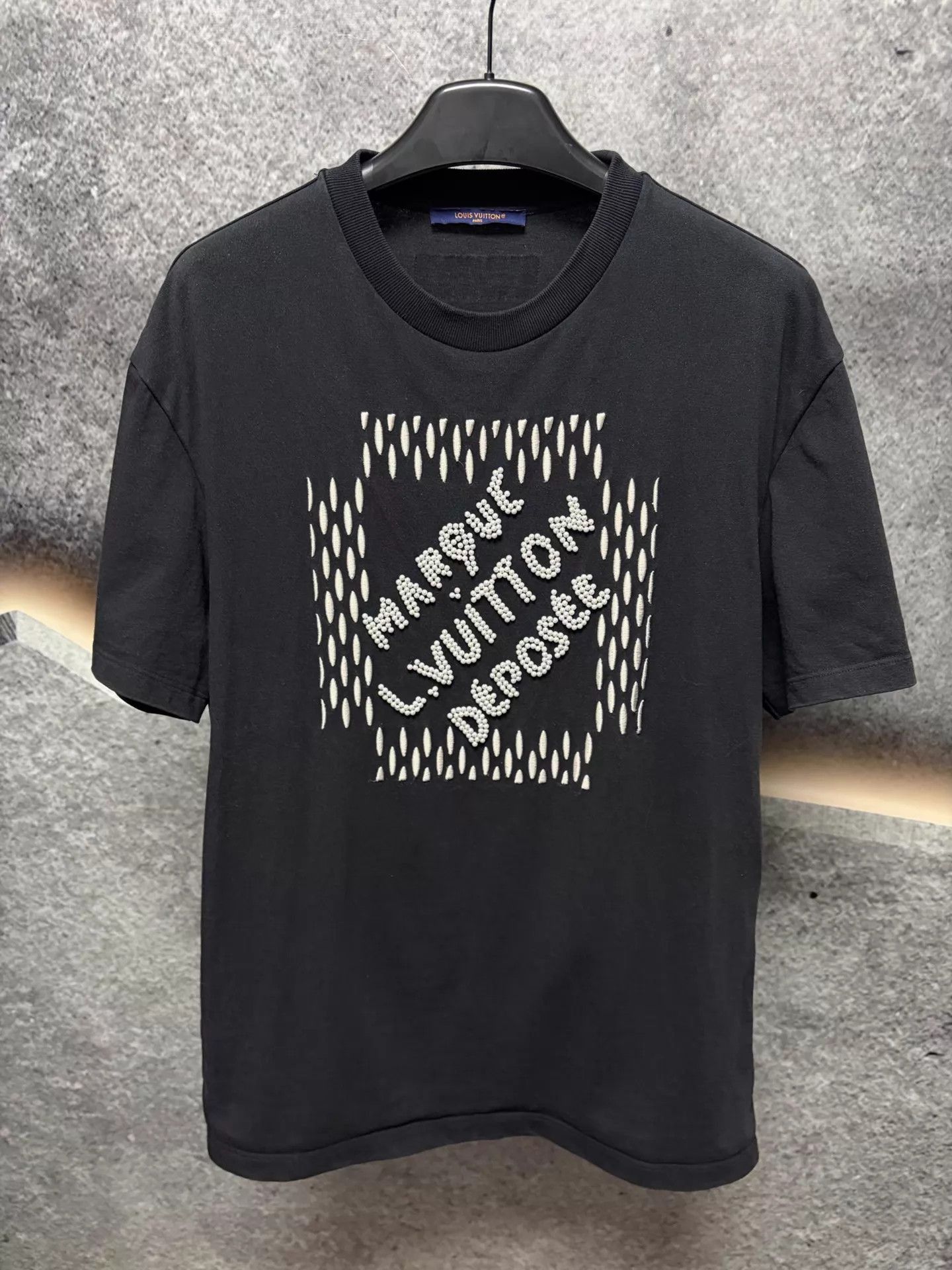 Louis Vuitton Black Short Sleeve Graphic T-Shirt - XL Size US XL / EU 56 / 4 - 1 Thumbnail