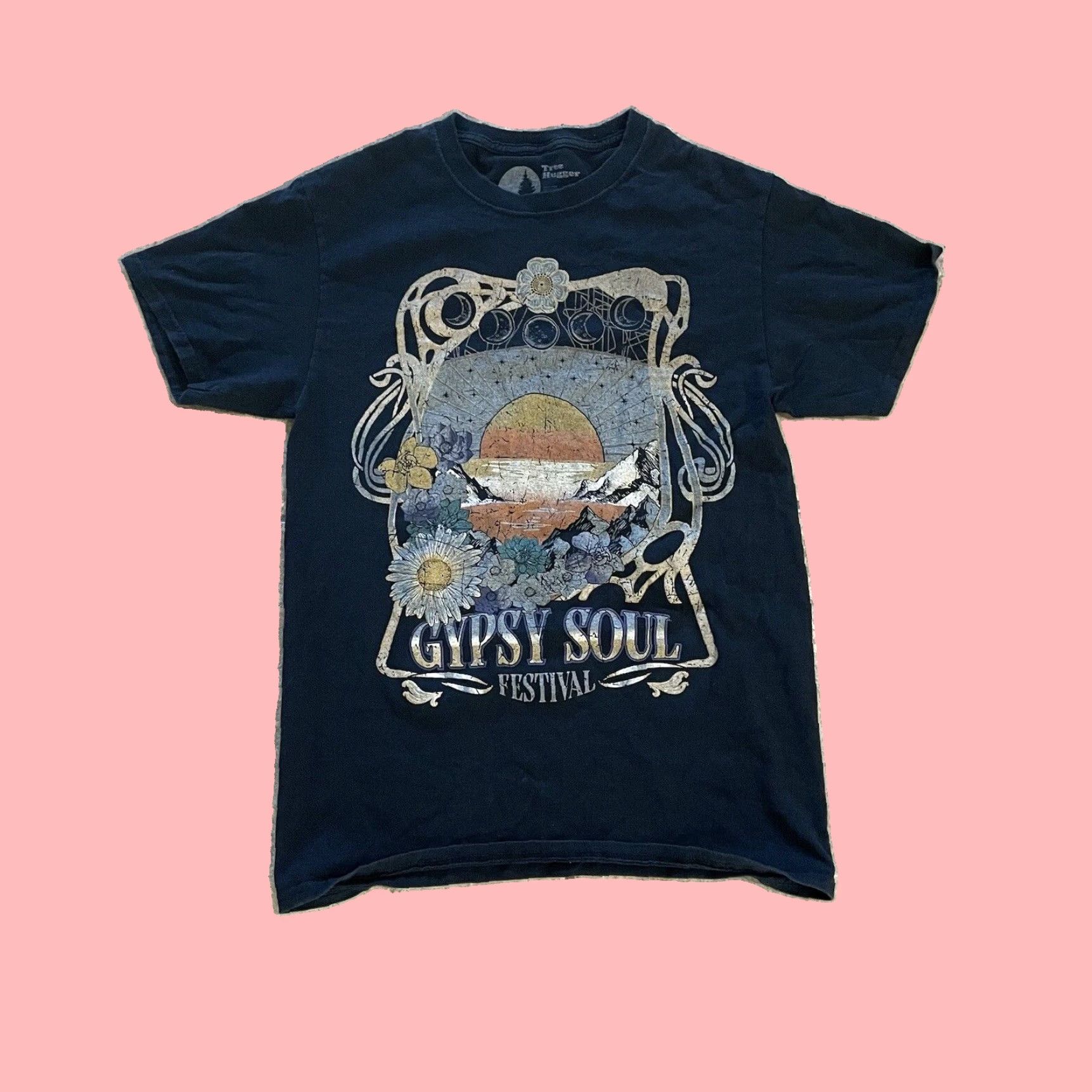 Vintage Free Spirited Nature Lover Bohemian Chic Graphic Print Woman's Festival T-Shirt Small Size S / US 4 / IT 40 - 1 Thumbnail