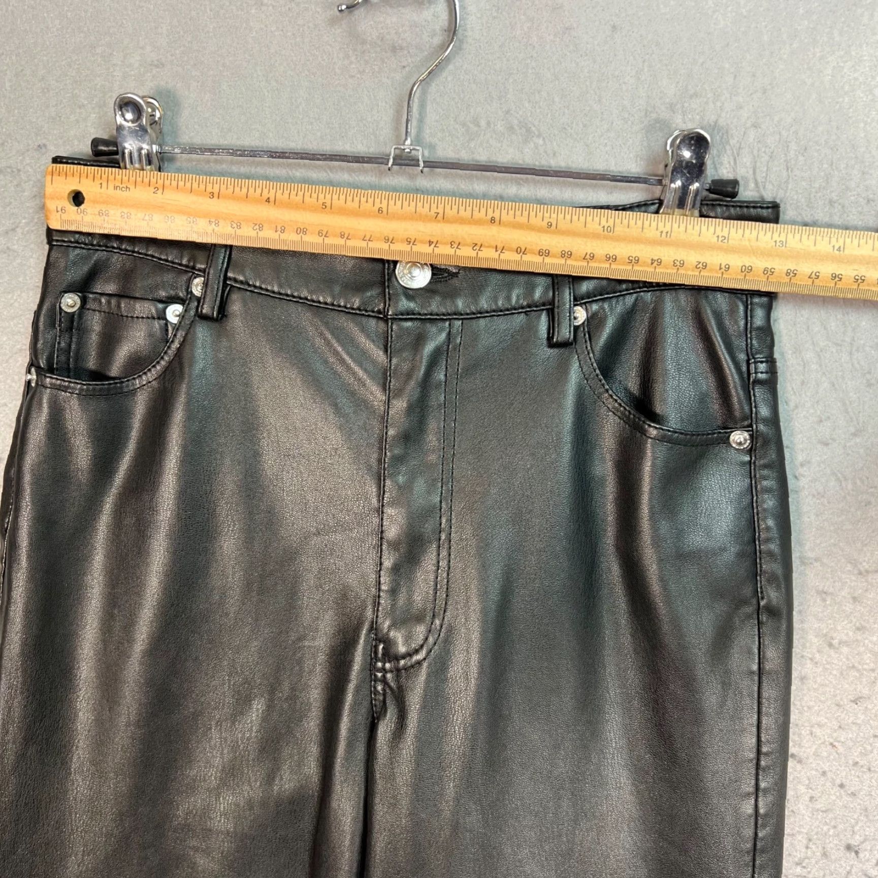 Zara Zara Black Faux Leather High-Waisted Straight Leg Pants Womens Size 2 Pants Size 26" / US 2 / IT 38 - 5 Thumbnail