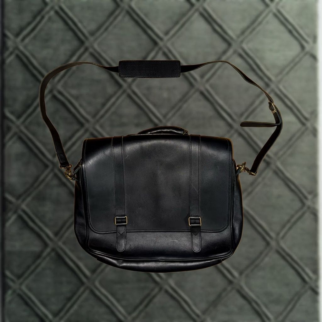 Eddie Bauer Eddie Bauer Black Laptop Briefcase Genuine Leather Shoulder Bag Size ONE SIZE - 1 Thumbnail