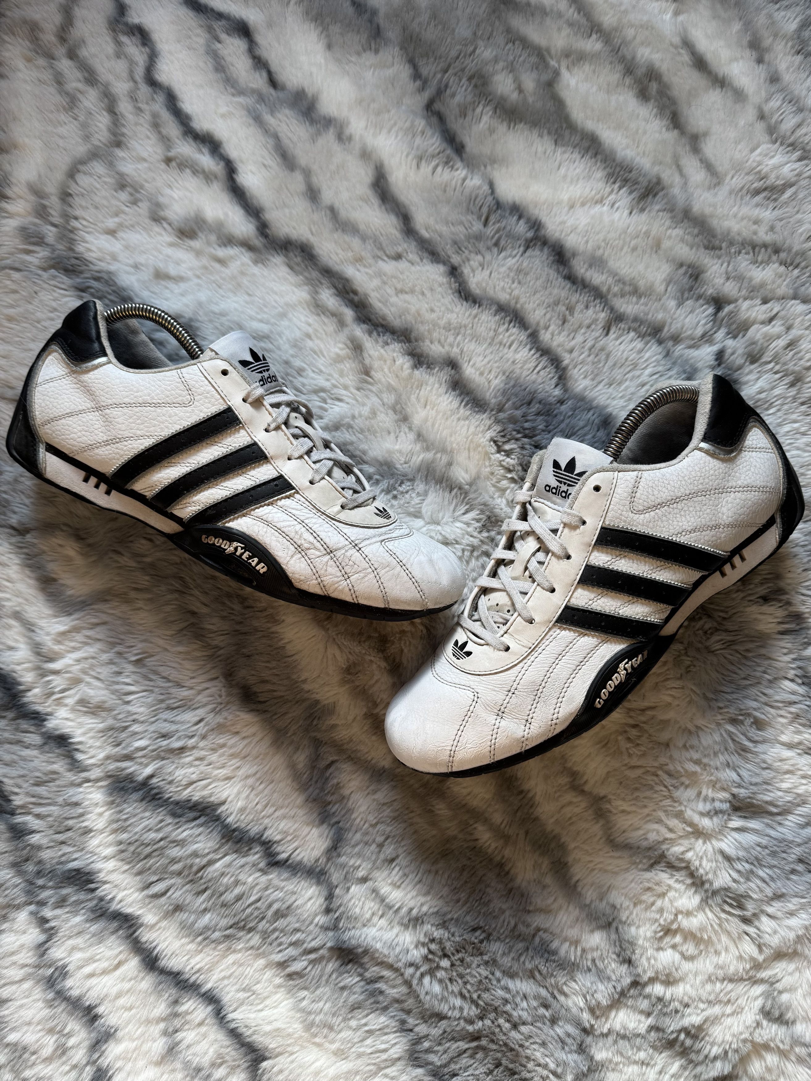 adidas gazelle silver green womens adidas Originals Adiracer Lo main image 1