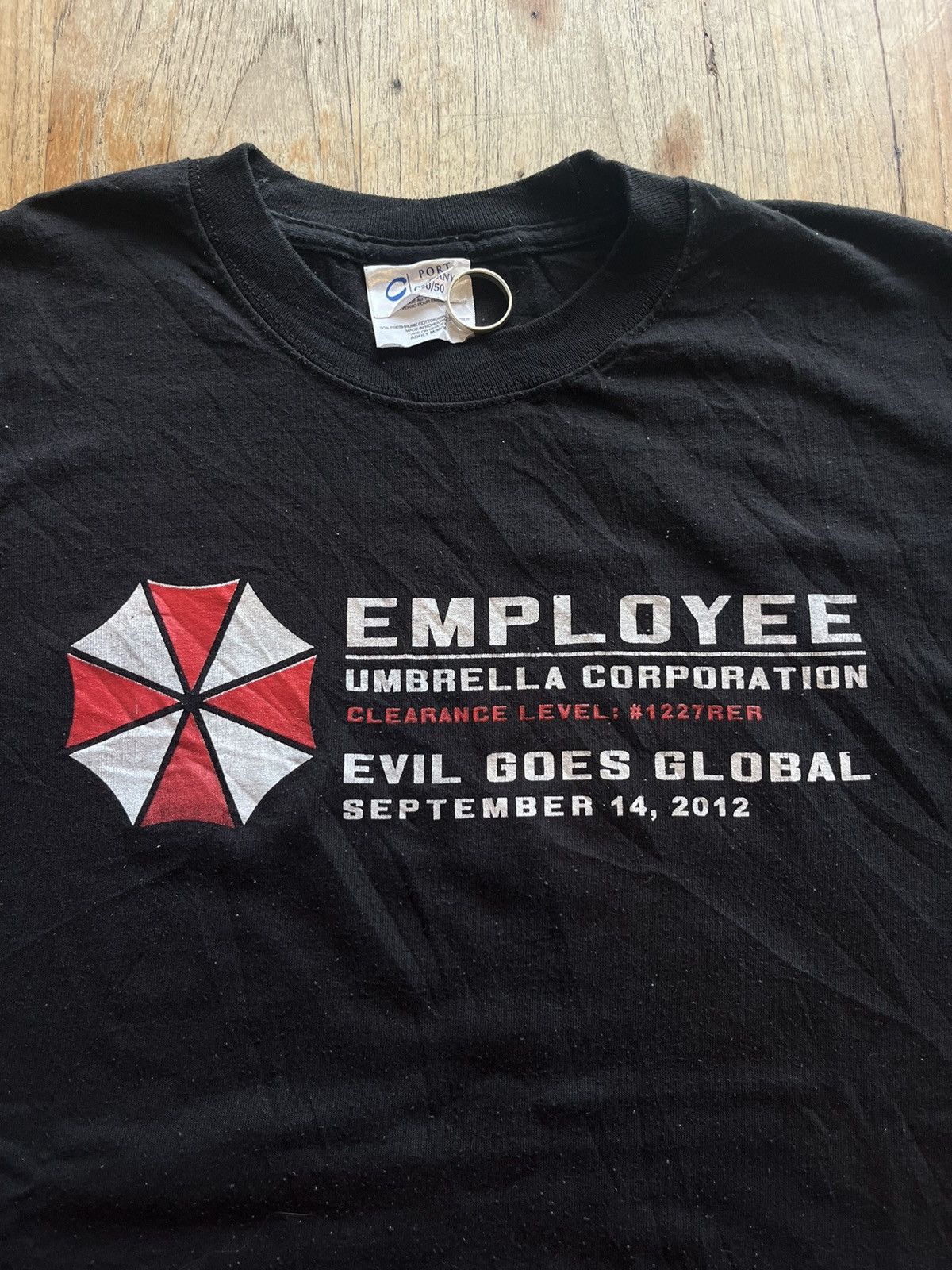 Other Employee Umbrella Corporation Resident EVIL Retributton Size US M / EU 48-50 / 2 - 6 Thumbnail
