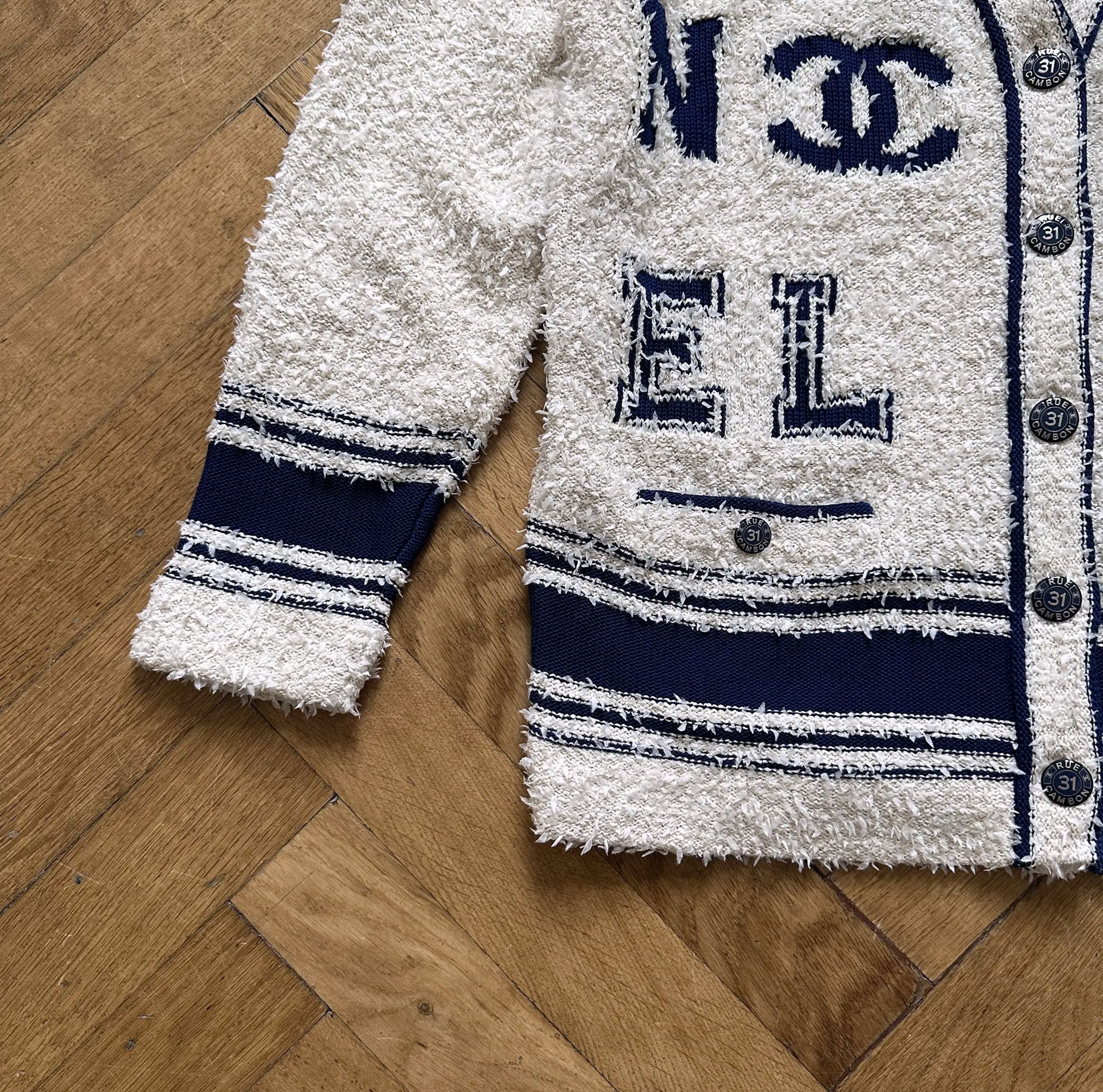 Chanel SS19 Boucle Varsity Oversized Cardigan Size XS / US 0-2 / IT 36-38 - 8 Thumbnail