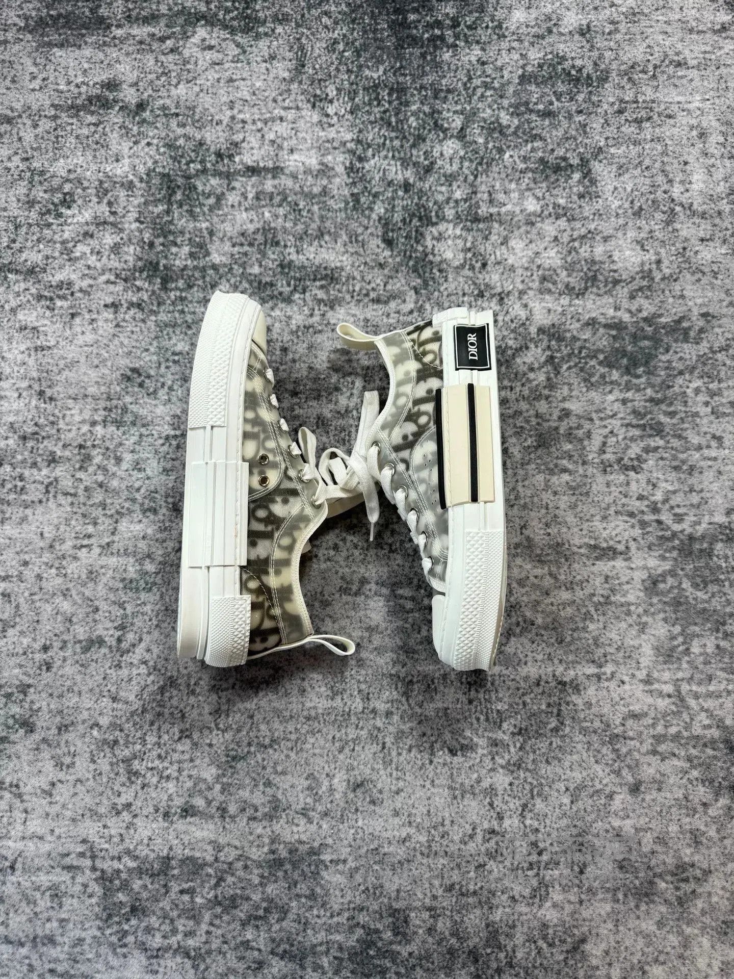 Dior Dior B23 Low-Top Sneakers. Size US 4 / IT 34 - 2 Thumbnail