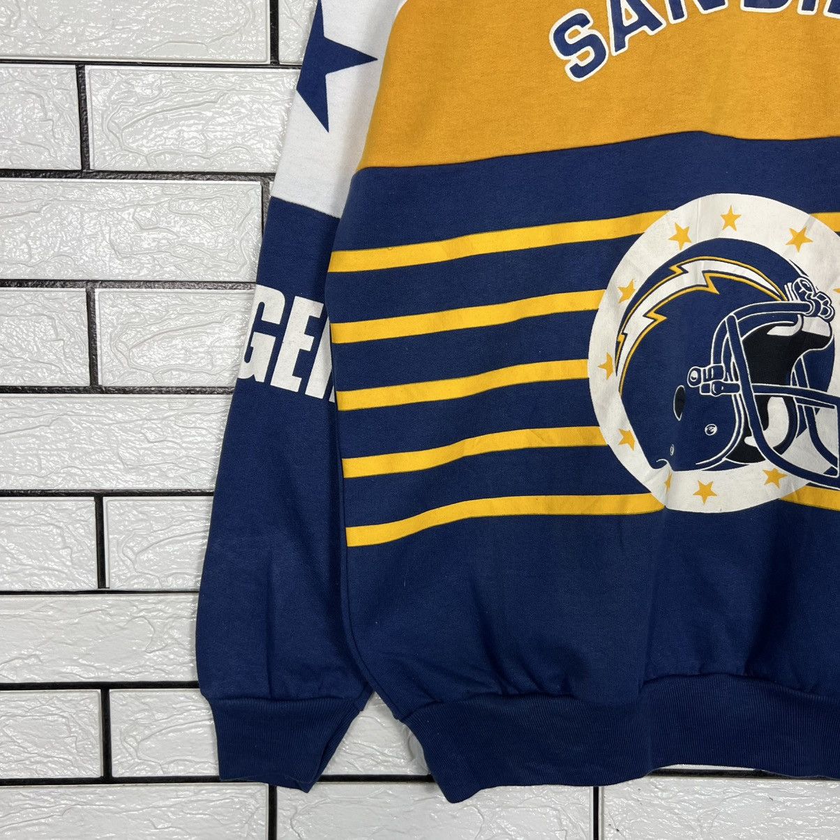 Vintage SAN DIEGO CHARGERS Big Logo Sweatshirt Made in Usa 4200-C192 Size US L / EU 52-54 / 3 - 5 Thumbnail