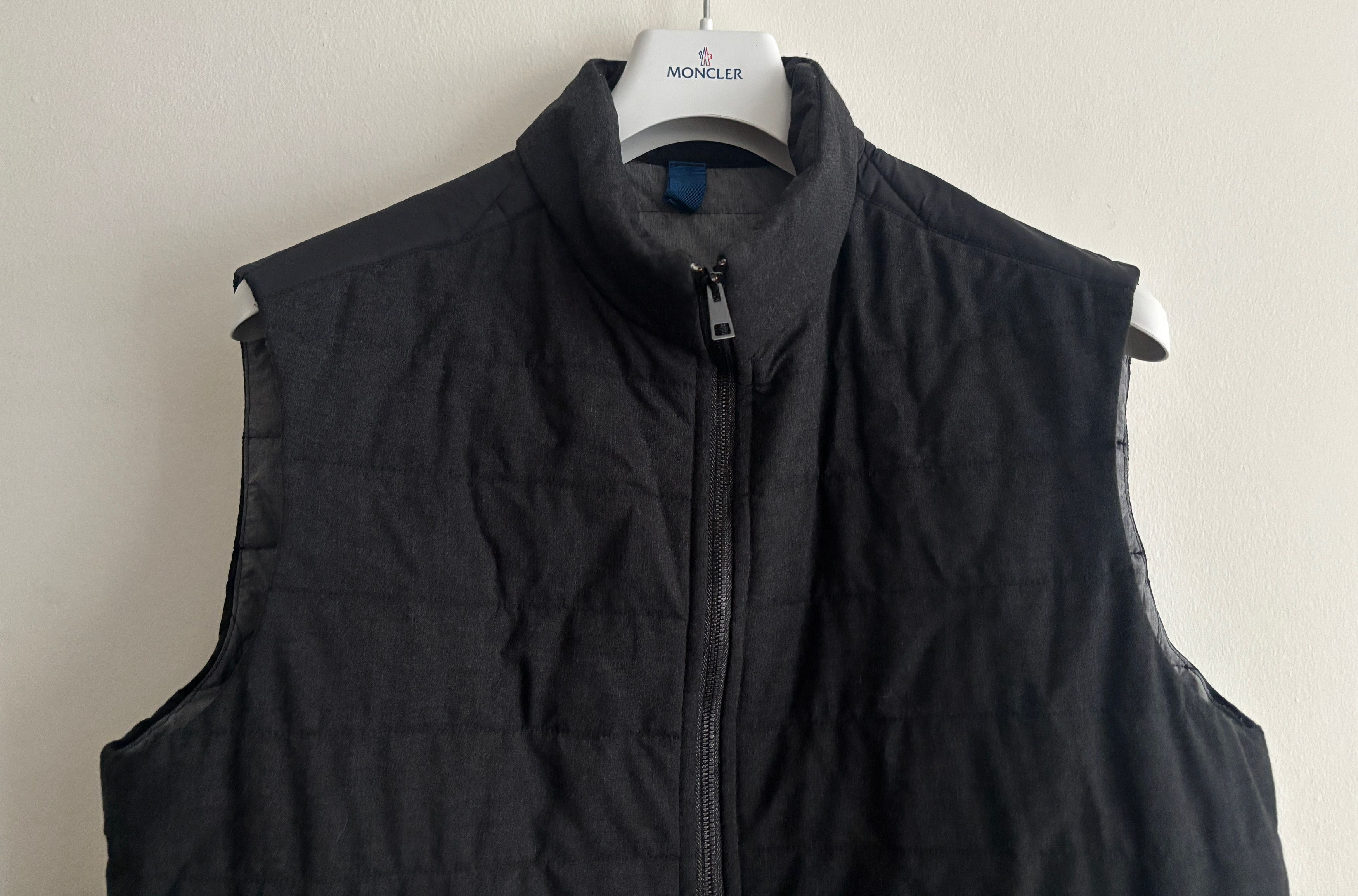 Saks Fifth Avenue $335 Quilted Zip Grey Wool Nylon Vest - 42/ Large-XL Size US L / EU 52-54 / 3 - 2 Thumbnail