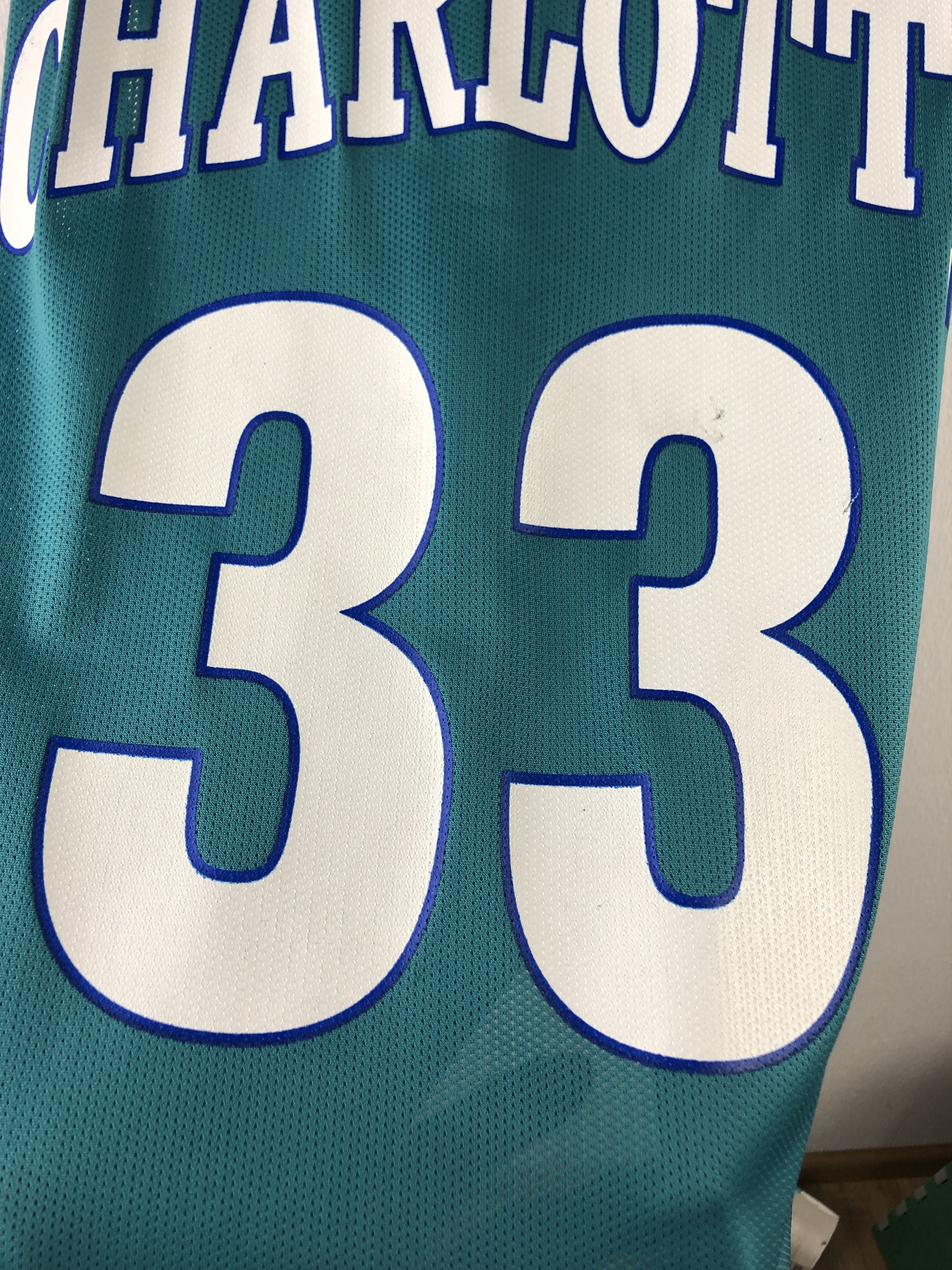 Champion Vintage Mourning Charlotte Hornets Jersey Champion Shirt Size US XL / EU 56 / 4 - 10 Thumbnail