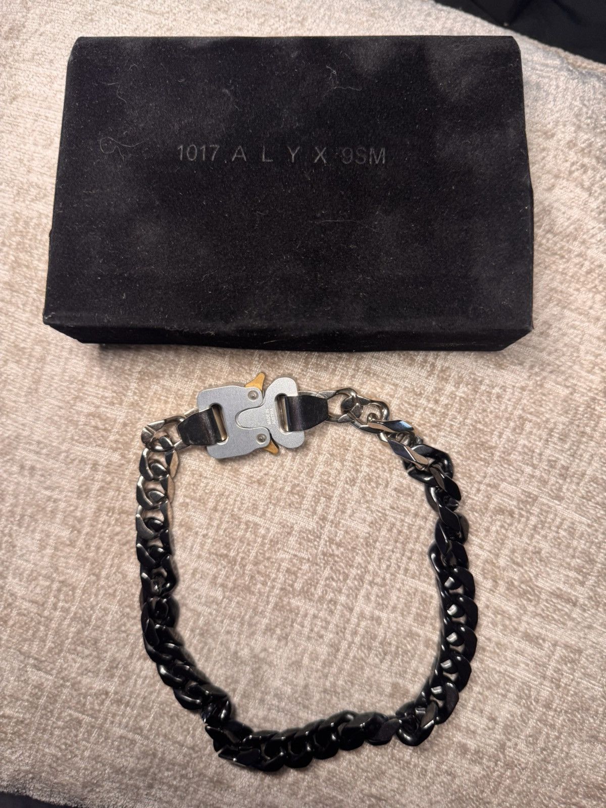 Alyx ceramic buckle chain