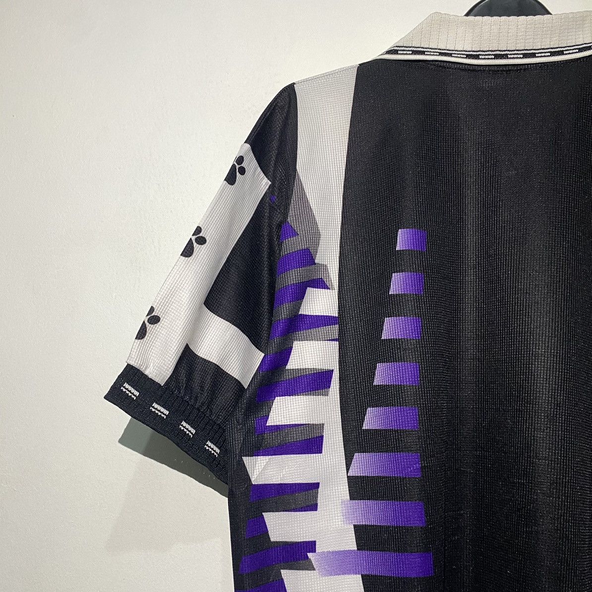 Vintage Real Madrid 1997-98 Third Soccer Jersey - L Size US L / EU 52-54 / 3 - 9 Thumbnail