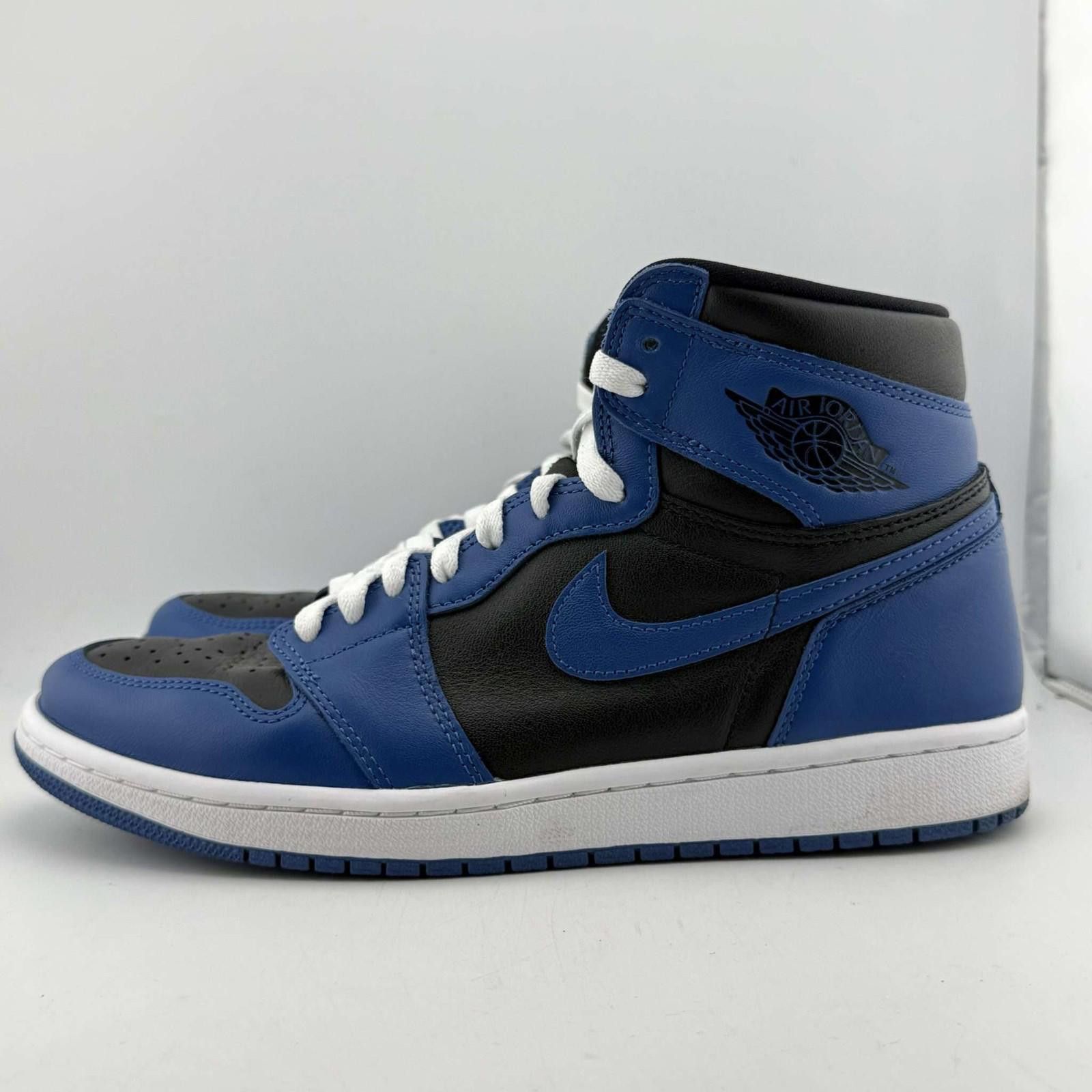 Nike Air Jordan 1 Retro High Marina Blue 9.5 Used with Box Size US 9.5 / EU 42-43 - 2 Thumbnail