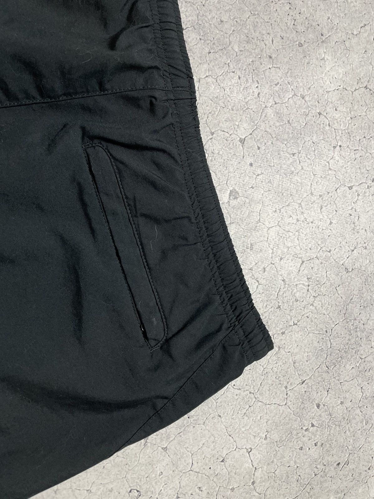 Nike × Vintage Nike Vintage Nylon Shorts Swoosh Drill Y2K Size US 36 / EU 52 - 10 Thumbnail
