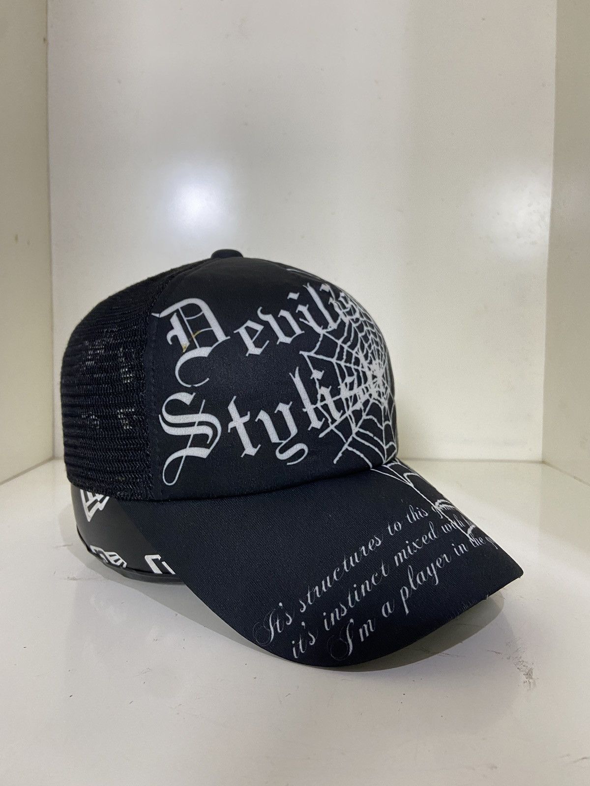 If Six Was Nine 2000s doublefocus devils stylish black spider trucker hat Size ONE SIZE - 4 Thumbnail