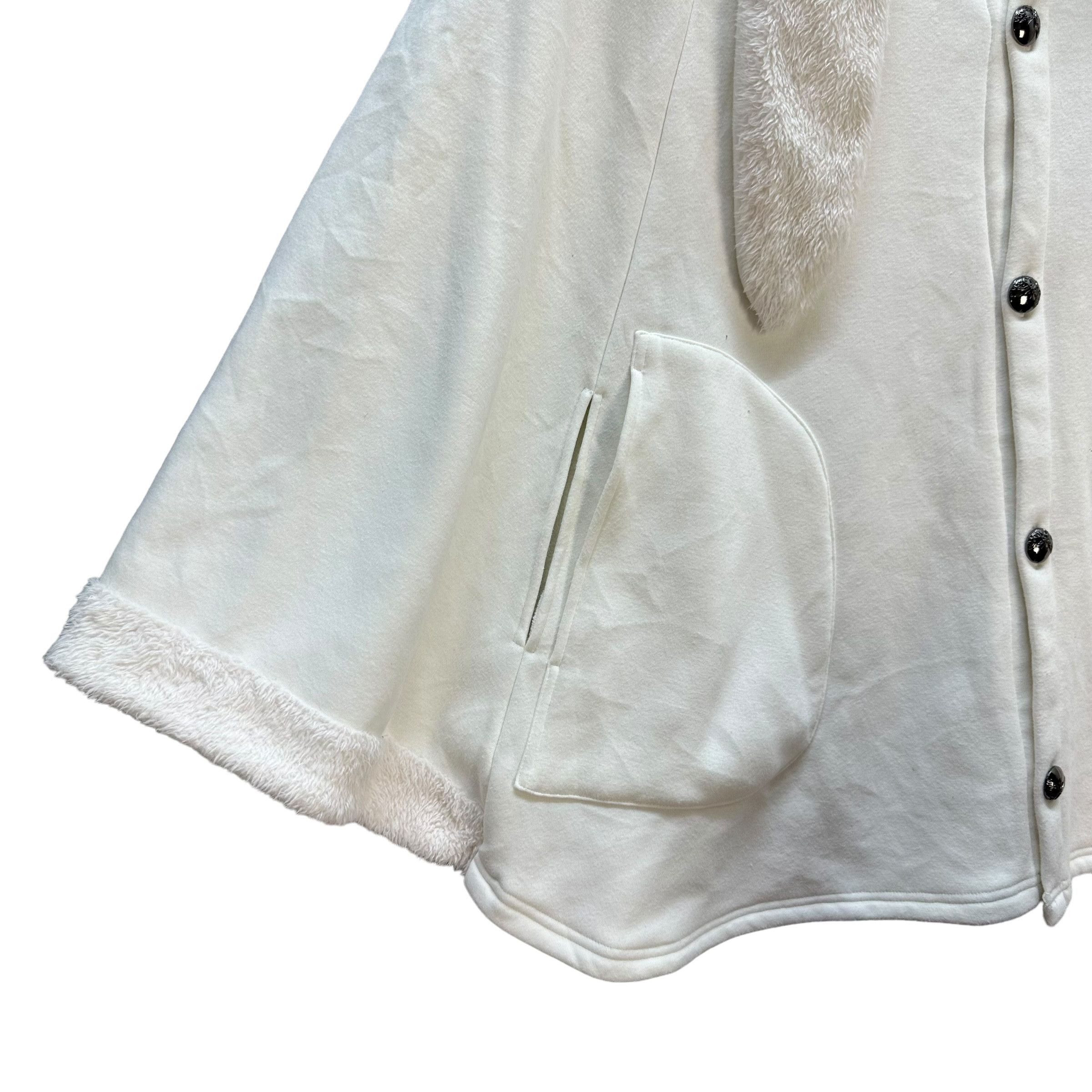 Japanese Brand ALGONQUINS Rabbit White Cape #A41-0945 Size ONE SIZE - 4 Thumbnail