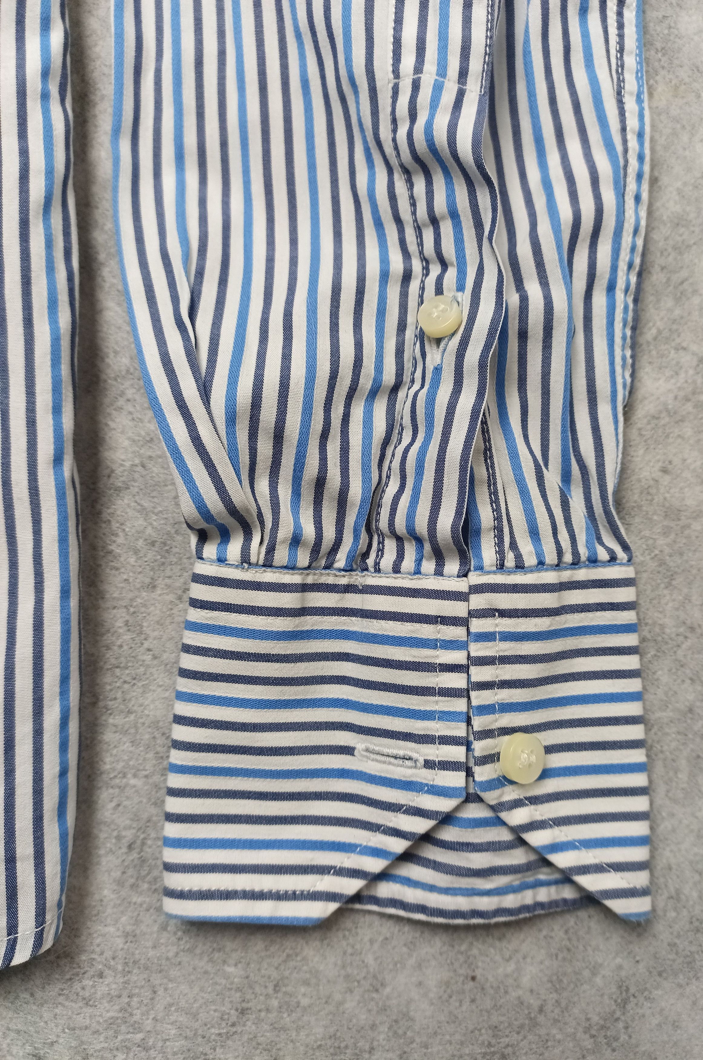 Valentino Valentino Interfit Striped Button Down Shirt Size 15.5 /39 Size US M / EU 48-50 / 2 - 3 Thumbnail
