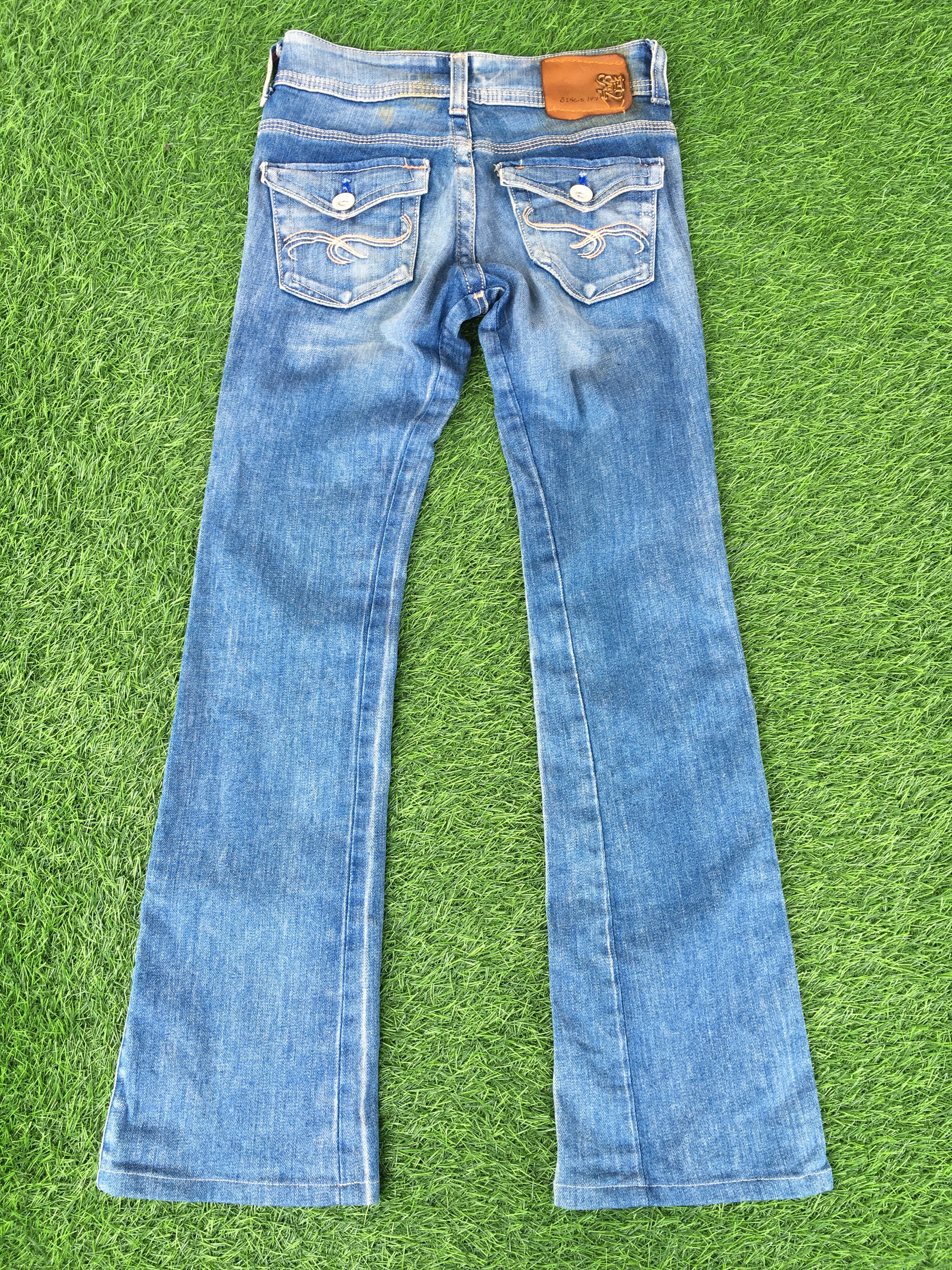 Japanese Brand Japanese Low Rise Bootcut Jeans D-1062 Size 24" / US 00 / IT 34 - 2 Thumbnail