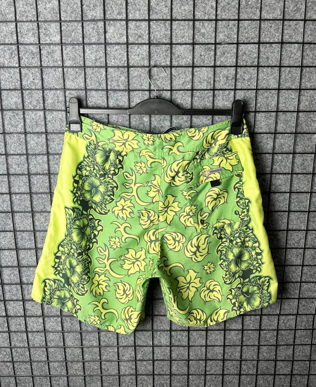 Quicksilver × Quiksilver Quiksilver shorts surf style swimming size 33 Size US 33 - 2 Thumbnail