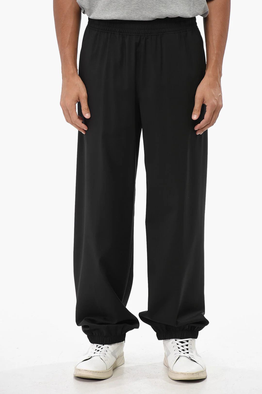 Givenchy og1mm0326 Sweatpants & Joggers in Black Size US 34 / EU 50 - 1 Thumbnail