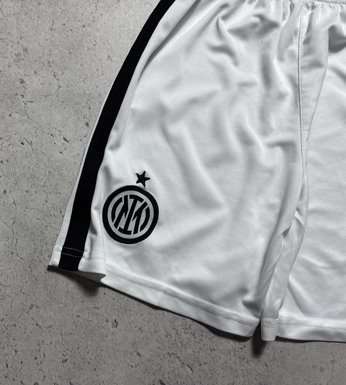 Nike Nike Soccer Football Vintage Shorts White Size S Size US 30 / EU 46 - 2 Thumbnail