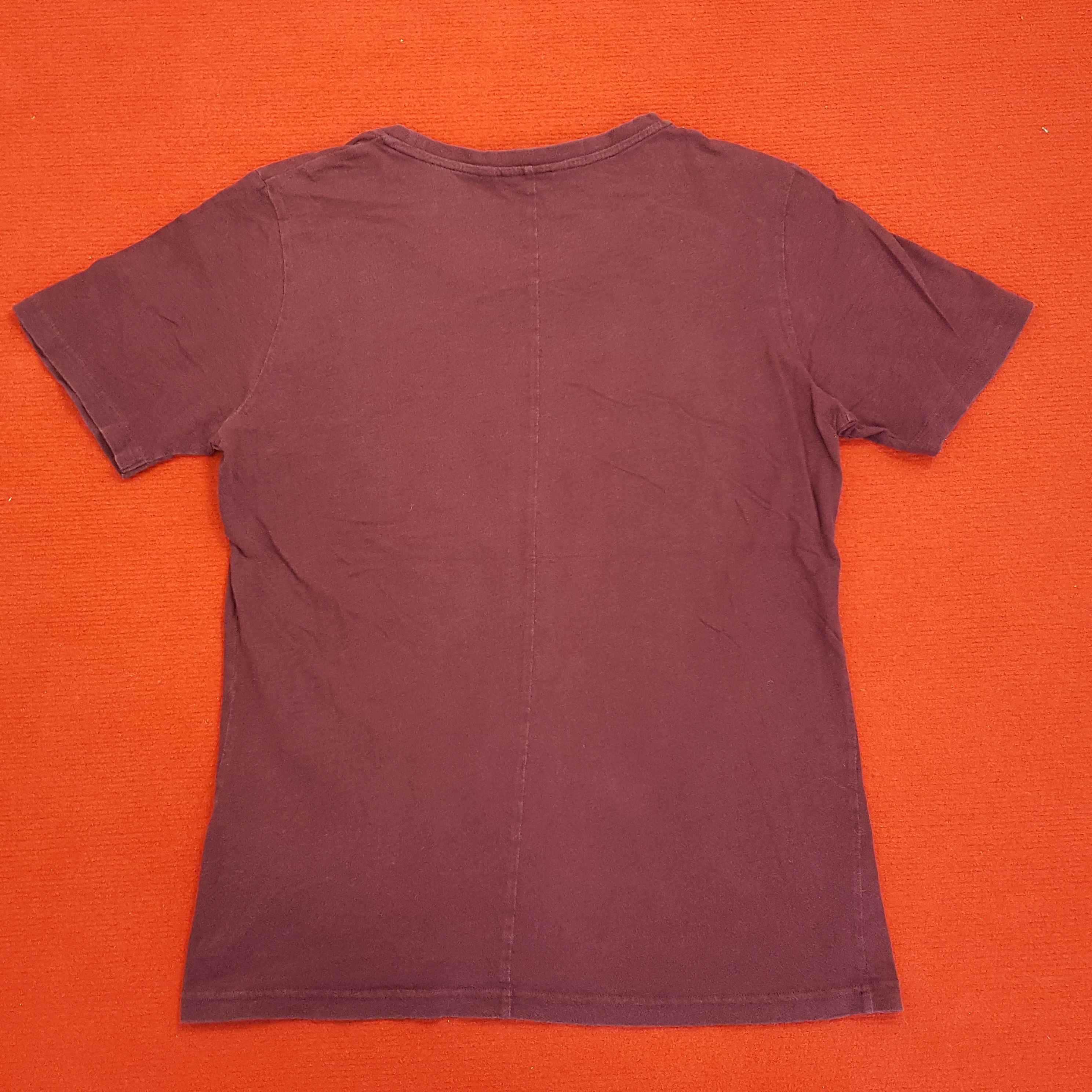 Japanese Brand × Undercover × Vintage Uniqlo Undercover Japanese Brand Streetwear Style Tshirt Size US M / EU 48-50 / 2 - 3 Thumbnail